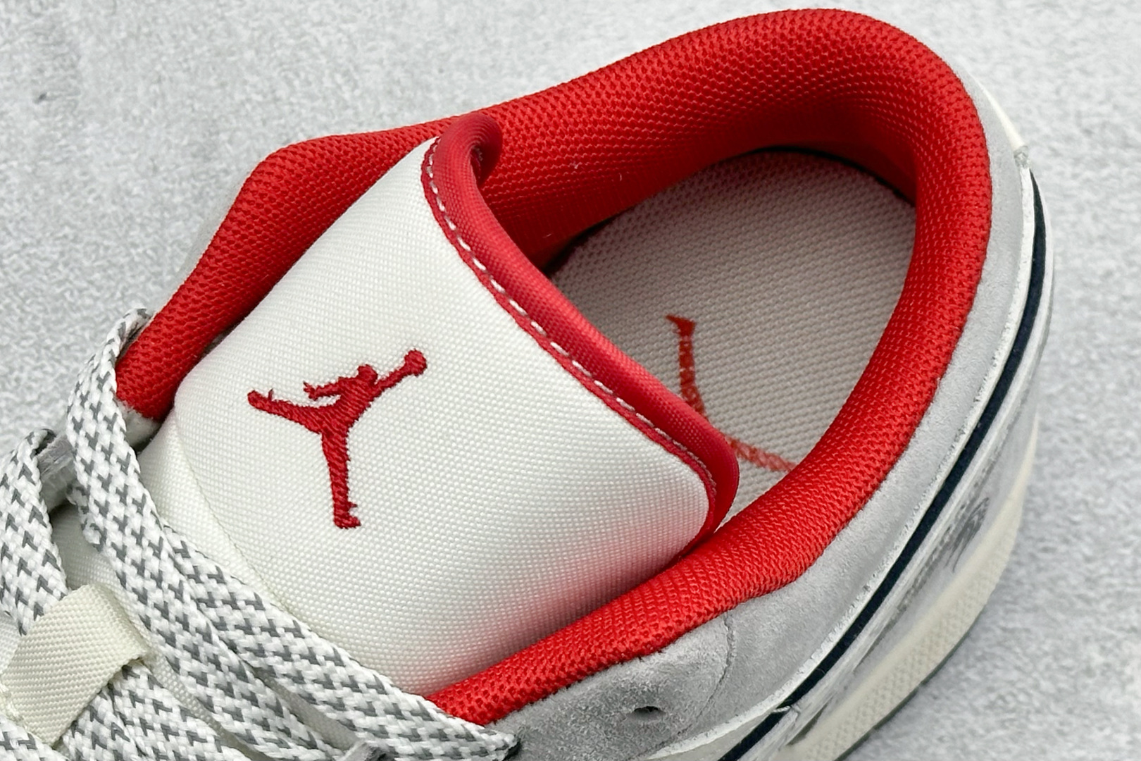 260 Air Jordan 1 Low AJ1 乔1 马年限定 高端定制 低帮复古篮球鞋 JY6988-136-Chinese UA Cheap High Quatity Brand Clothes Bags handbags Sneakers wholesale wholesaler seller from China Factory suppliers Fashion Clothing Shoes best Quality Beautiful Price 260 Air Jordan 1 Low AJ1 乔1 马年限定 高端定制 低帮复古篮球鞋 JY6988-136