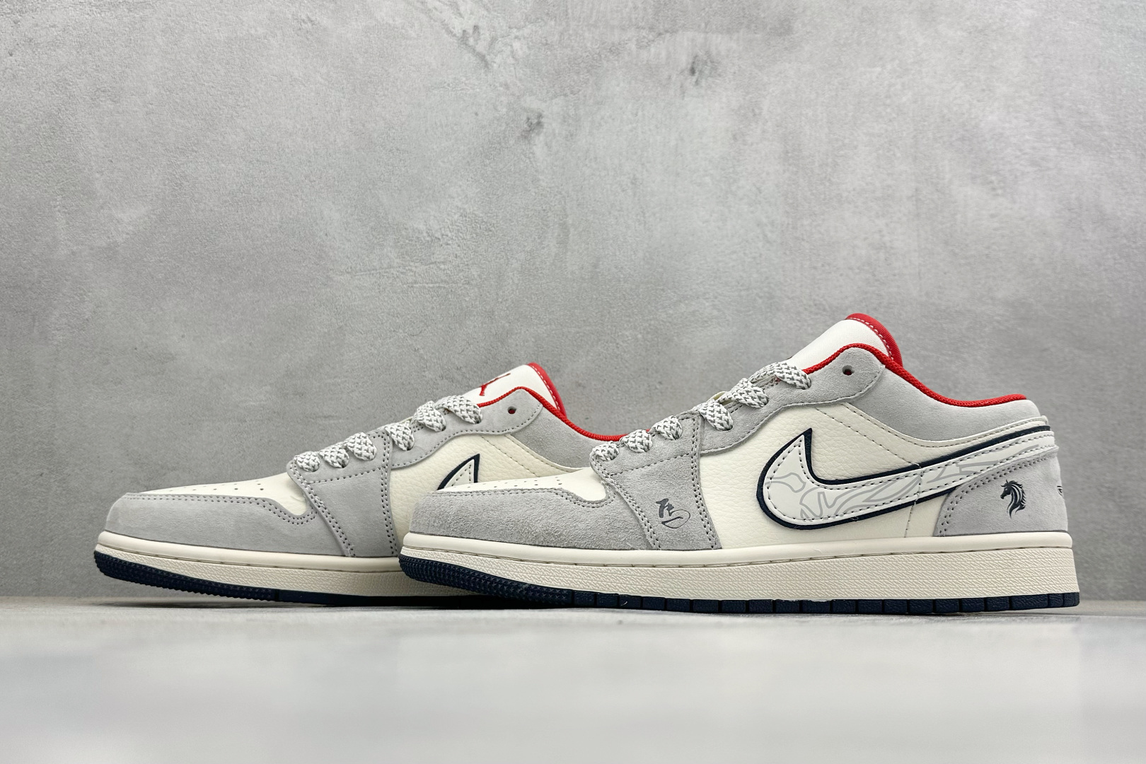 260 Air Jordan 1 Low AJ1 乔1 马年限定 高端定制 低帮复古篮球鞋 JY6988-136-Chinese UA Cheap High Quatity Brand Clothes Bags handbags Sneakers wholesale wholesaler seller from China Factory suppliers Fashion Clothing Shoes best Quality Beautiful Price 260 Air Jordan 1 Low AJ1 乔1 马年限定 高端定制 低帮复古篮球鞋 JY6988-136