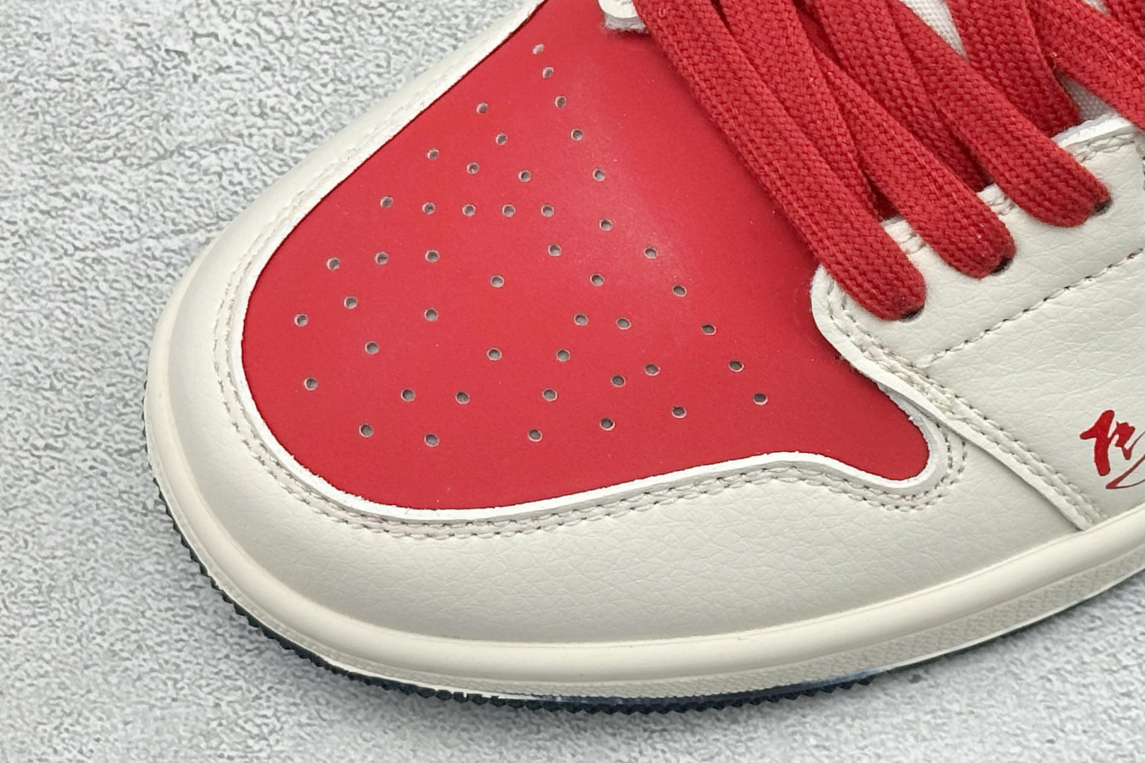 260 Air Jordan 1 Low AJ1 乔1 2026 马年限定 高端定制 低帮复古篮球鞋 ZH2598-504-Chinese UA Cheap High Quatity Brand Clothes Bags handbags Sneakers wholesale wholesaler seller from China Factory suppliers Fashion Clothing Shoes best Quality Beautiful Price 260 Air Jordan 1 Low AJ1 乔1 2026 马年限定 高端定制 低帮复古篮球鞋 ZH2598-504