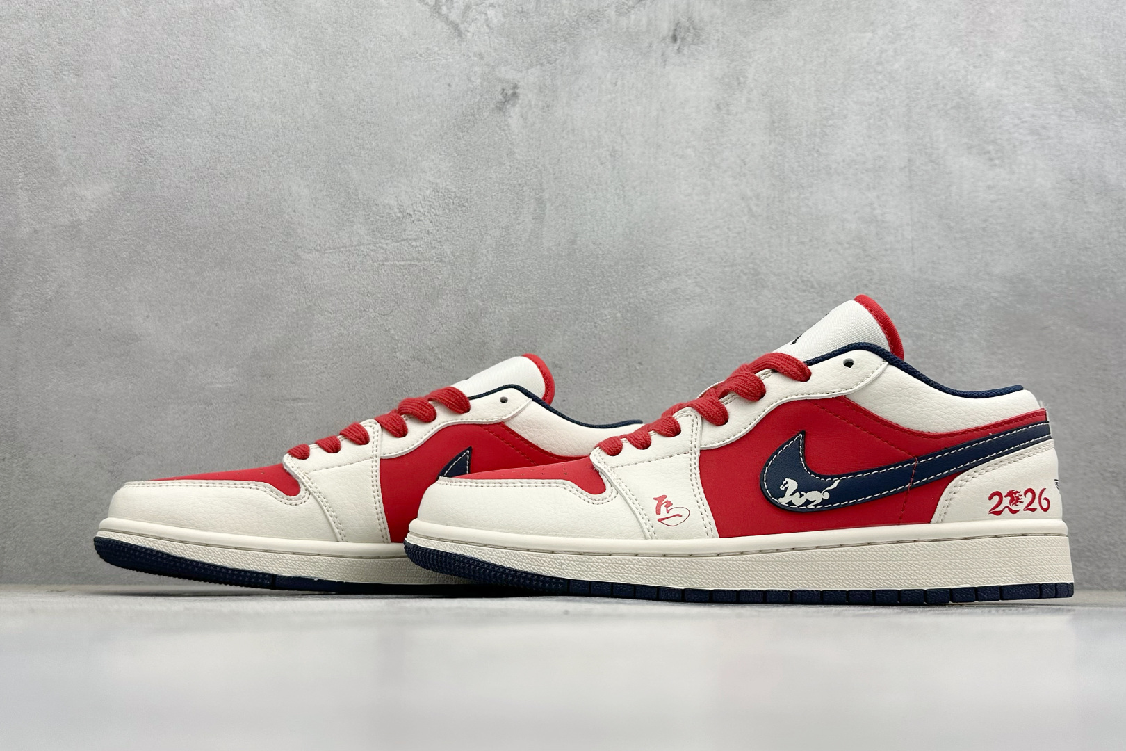 260 Air Jordan 1 Low AJ1 乔1 2026 马年限定 高端定制 低帮复古篮球鞋 ZH2598-504-Chinese UA Cheap High Quatity Brand Clothes Bags handbags Sneakers wholesale wholesaler seller from China Factory suppliers Fashion Clothing Shoes best Quality Beautiful Price 260 Air Jordan 1 Low AJ1 乔1 2026 马年限定 高端定制 低帮复古篮球鞋 ZH2598-504