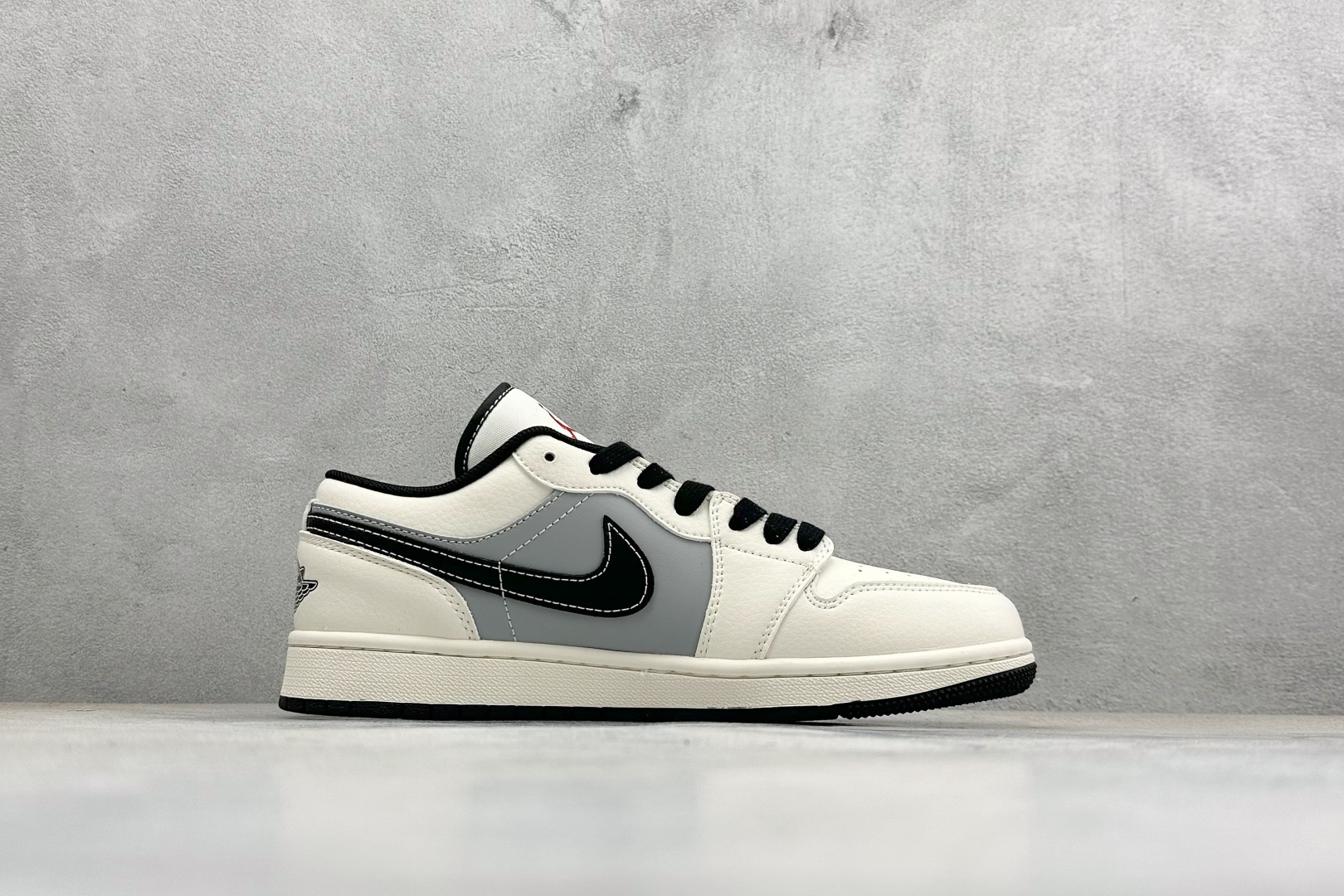 Air Jordan 1 Low AJ1 乔1 2026 马年限定 高端定制 低帮复古篮球鞋 FF9989-034-Top High Quatity Cheap Sneakers Fashion Clothing Clothes Bags handbags Shoes of all Brand wholesale With The best Quality And Beautiful Price from China Factory Chinese suppliers wholesaler seller Air Jordan 1 Low AJ1 乔1 2026 马年限定 高端定制 低帮复古篮球鞋 FF9989-034