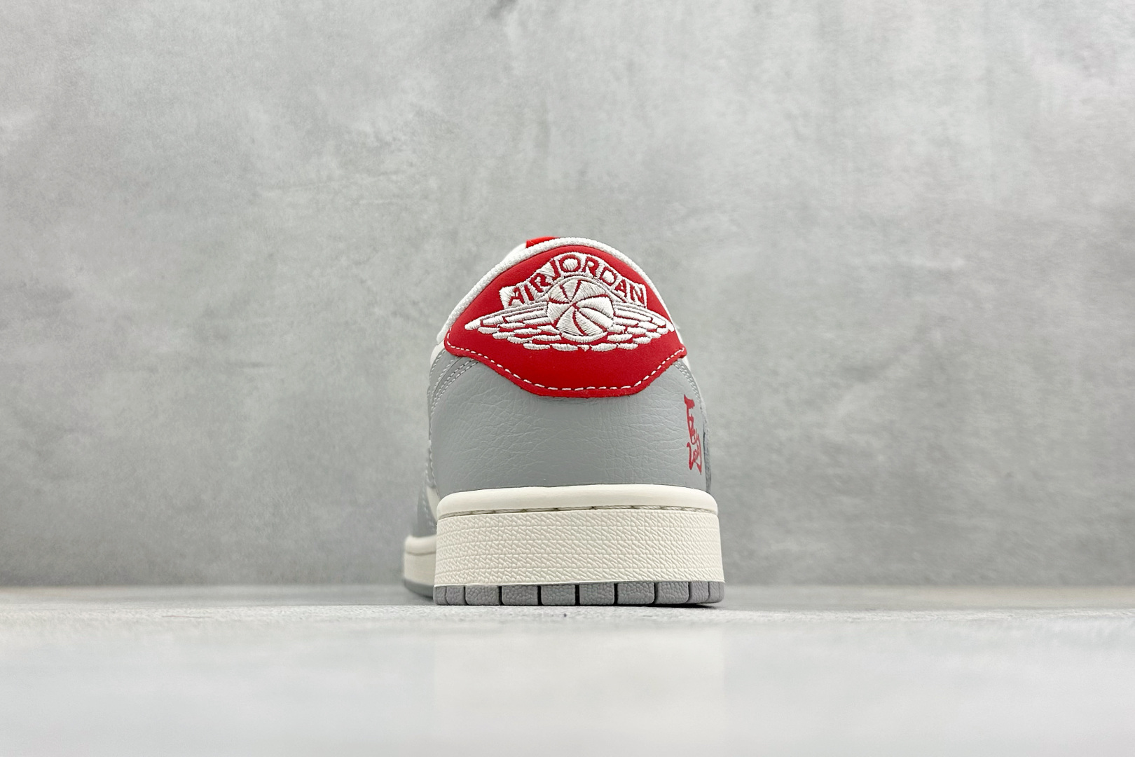 Air Jordan 1 Low AJ1 乔1 马年限定 高端定制 低帮倒钩复古篮球鞋 XT6998-162