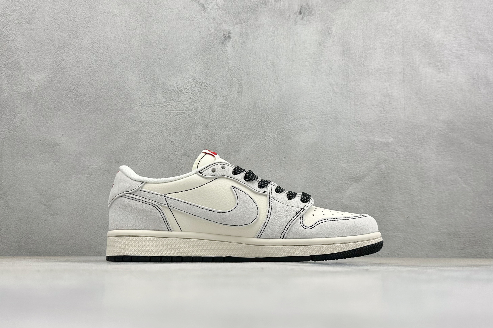 Air Jordan 1 Low AJ1 乔1 马年限定 高端定制 低帮倒钩复古篮球鞋 DX5688-002-Top High Quatity Cheap Sneakers Fashion Clothing Clothes Bags handbags Shoes of all Brand wholesale With The best Quality And Beautiful Price from China Factory Chinese suppliers wholesaler seller Air Jordan 1 Low AJ1 乔1 马年限定 高端定制 低帮倒钩复古篮球鞋 DX5688-002
