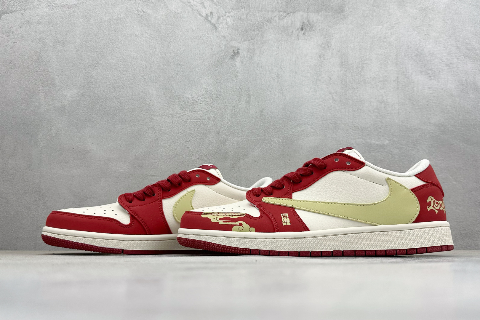 Air Jordan 1 Low AJ1 乔1 马年限定 高端定制 低帮倒钩复古篮球鞋 MZ9588-827-Top High Quatity Cheap Sneakers Fashion Clothing Clothes Bags handbags Shoes of all Brand wholesale With The best Quality And Beautiful Price from China Factory Chinese suppliers wholesaler seller Air Jordan 1 Low AJ1 乔1 马年限定 高端定制 低帮倒钩复古篮球鞋 MZ9588-827