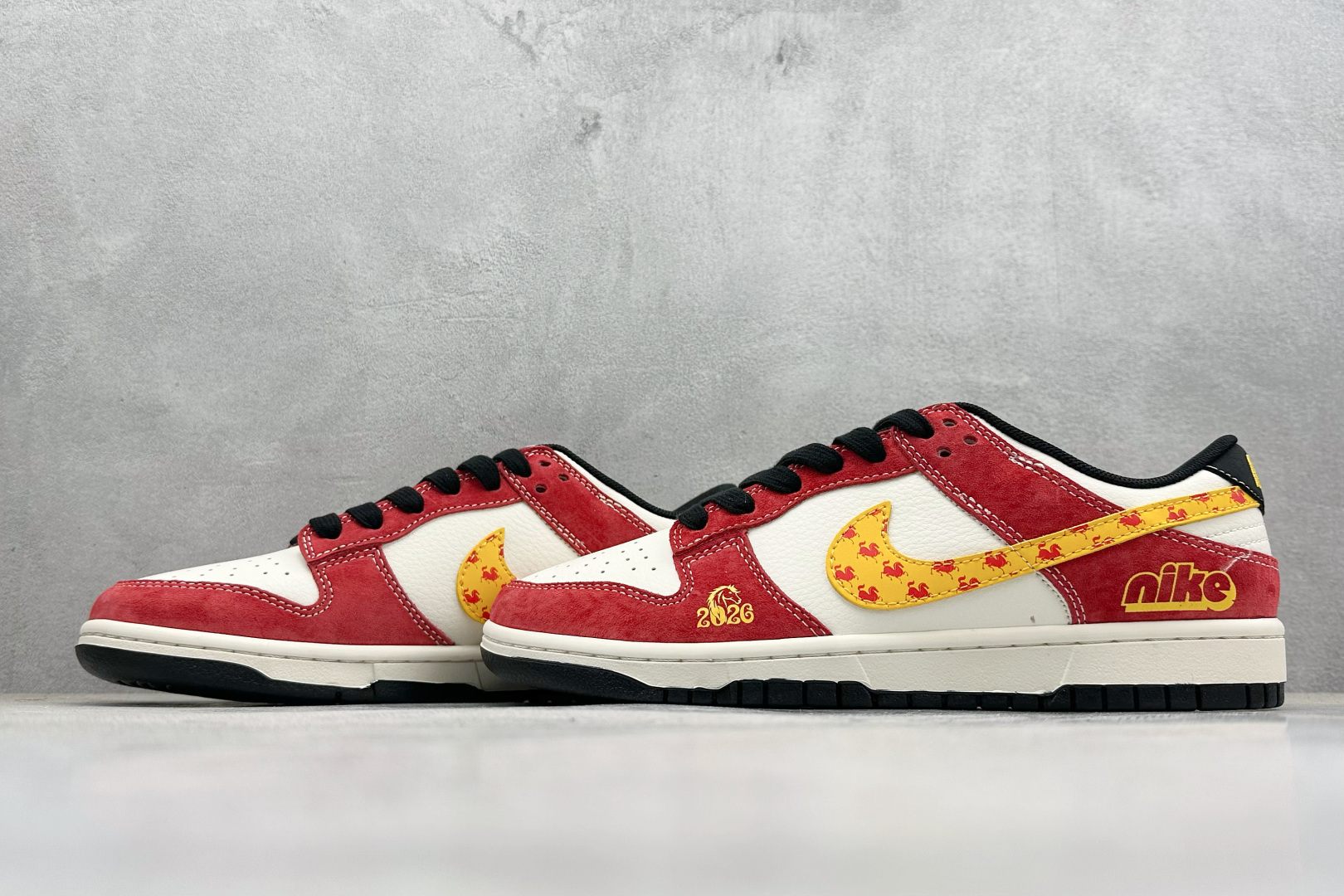 Nike Dunk Low Retro 马年限定 周年高端定制 低帮休闲板鞋 HT6998-126-Top High Quatity Cheap Sneakers Fashion Clothing Clothes Bags handbags Shoes of all Brand wholesale With The best Quality And Beautiful Price from China Factory Chinese suppliers wholesaler seller Nike Dunk Low Retro 马年限定 周年高端定制 低帮休闲板鞋 HT6998-126