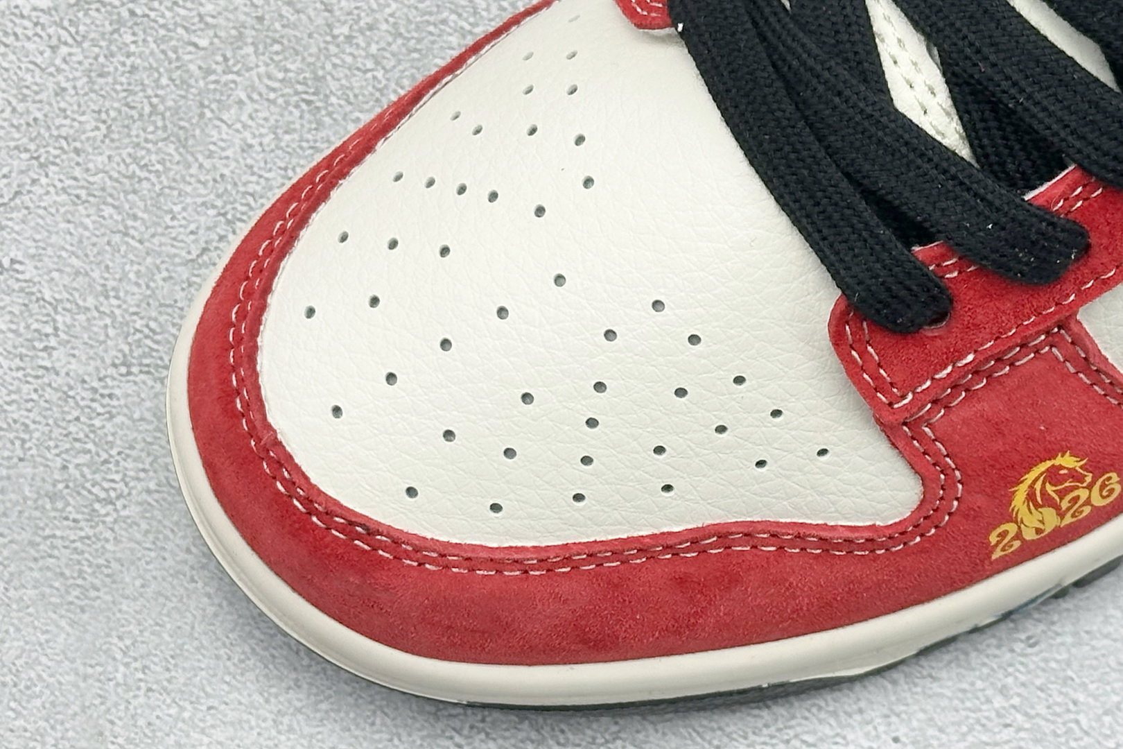 Nike Dunk Low Retro 马年限定 周年高端定制 低帮休闲板鞋 HT6998-126-Top High Quatity Cheap Sneakers Fashion Clothing Clothes Bags handbags Shoes of all Brand wholesale With The best Quality And Beautiful Price from China Factory Chinese suppliers wholesaler seller Nike Dunk Low Retro 马年限定 周年高端定制 低帮休闲板鞋 HT6998-126