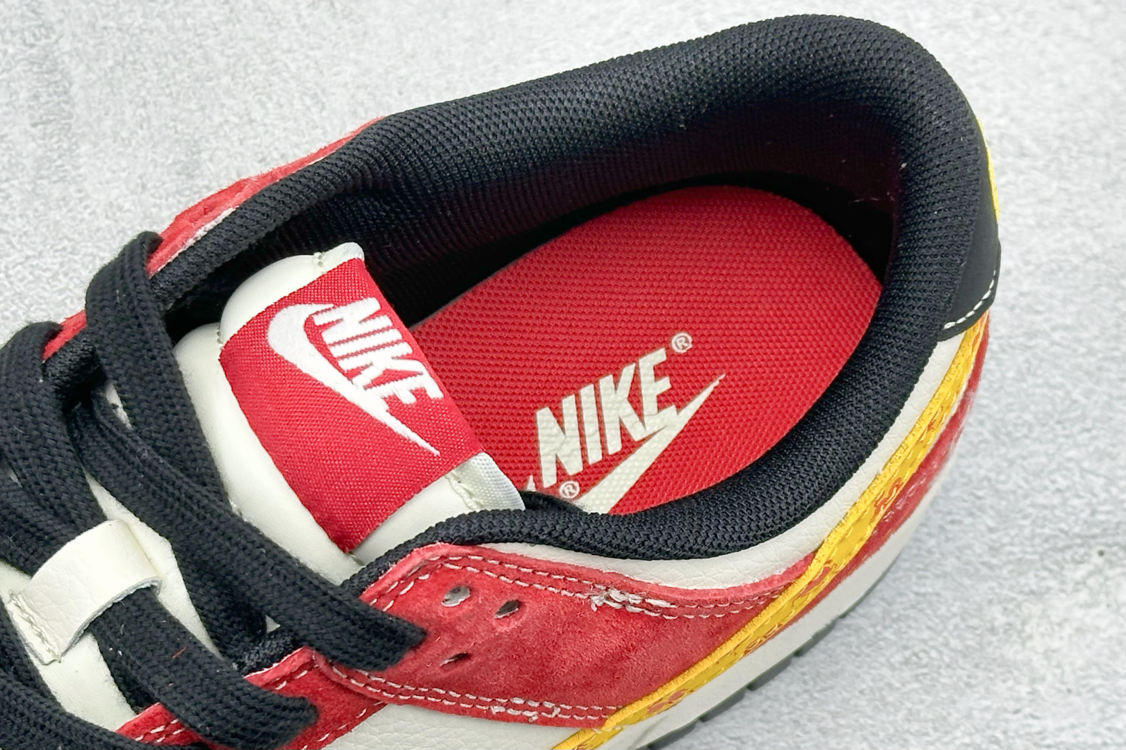 Nike Dunk Low Retro 马年限定 周年高端定制 低帮休闲板鞋 HT6998-126-Top High Quatity Cheap Sneakers Fashion Clothing Clothes Bags handbags Shoes of all Brand wholesale With The best Quality And Beautiful Price from China Factory Chinese suppliers wholesaler seller Nike Dunk Low Retro 马年限定 周年高端定制 低帮休闲板鞋 HT6998-126