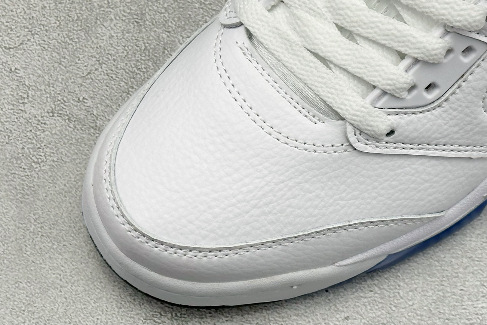 KW版Air Jordan 5 Retro 中帮复古篮球鞋 Air Jordan 5 Retro是耐克经典的中帮复古篮球鞋 HQ7978-103-Top High Quatity Cheap Sneakers Fashion Clothing Clothes Bags handbags Shoes of all Brand wholesale With The best Quality And Beautiful Price from China Factory Chinese suppliers wholesaler seller KW版Air Jordan 5 Retro 中帮复古篮球鞋 Air Jordan 5 Retro是耐克经典的中帮复古篮球鞋 HQ7978-103