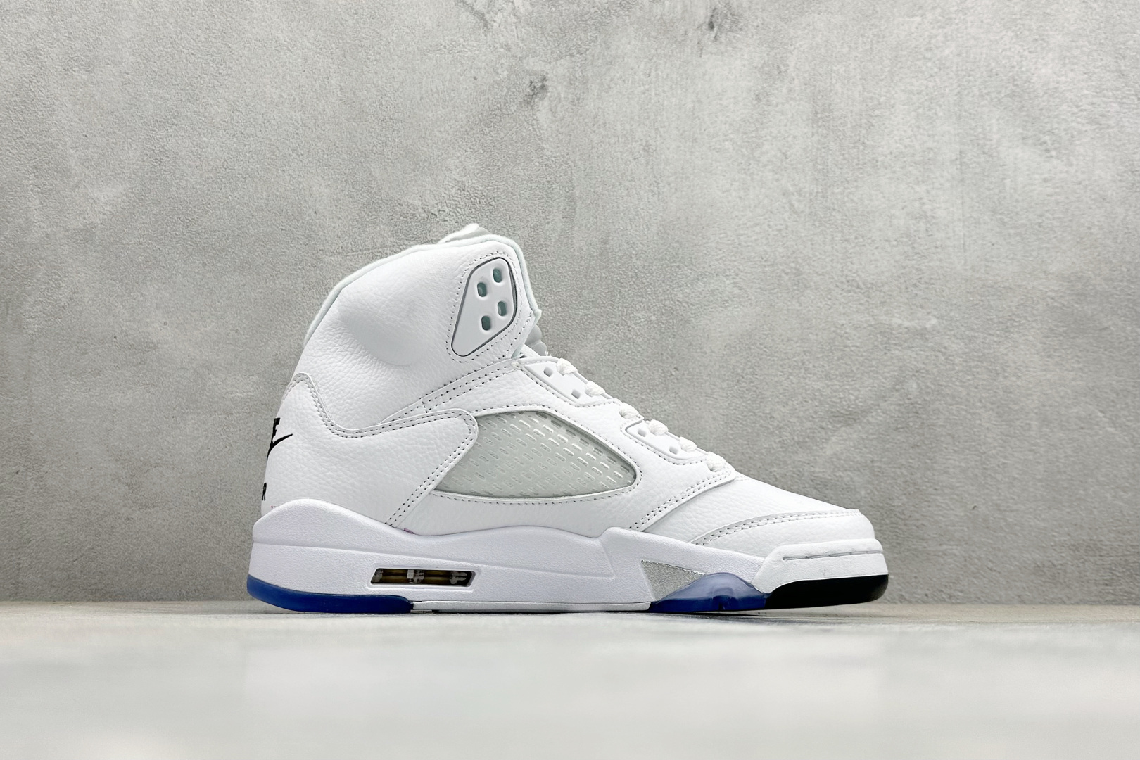 KW版Air Jordan 5 Retro 中帮复古篮球鞋 Air Jordan 5 Retro是耐克经典的中帮复古篮球鞋 HQ7978-103-Top High Quatity Cheap Sneakers Fashion Clothing Clothes Bags handbags Shoes of all Brand wholesale With The best Quality And Beautiful Price from China Factory Chinese suppliers wholesaler seller KW版Air Jordan 5 Retro 中帮复古篮球鞋 Air Jordan 5 Retro是耐克经典的中帮复古篮球鞋 HQ7978-103