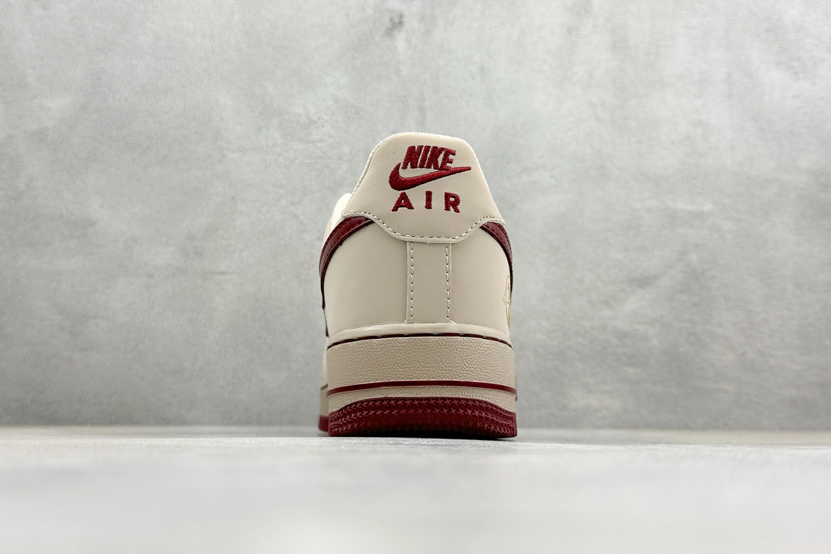 SC版Nike Air Force 1'07 Low 马年限定 米褐杏红 空军一号低帮休闲板鞋 NH0601-522 SC版Nike Air Force 1'07 Low 马年限定 米褐杏红 空军一号低帮休闲板鞋 NH0601-522
