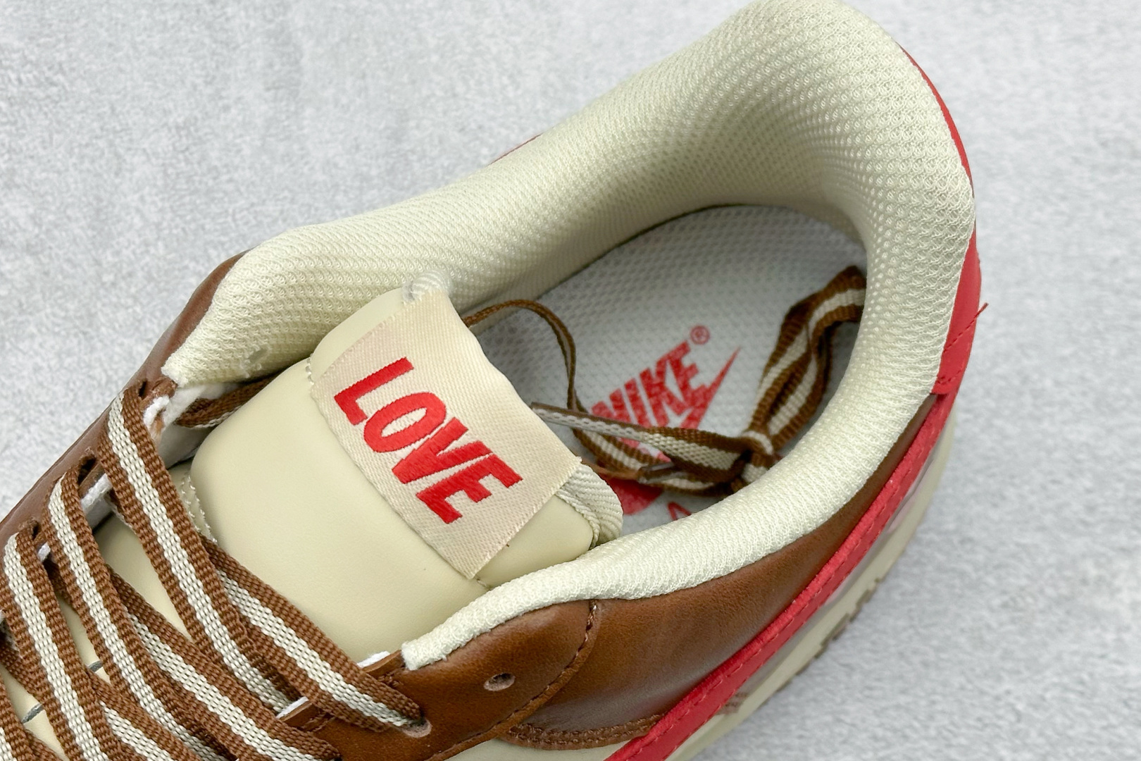 SC版Nike Air Force 1'07 Low 情人节限定 棕红密心 空军一号低帮休闲板鞋 NH0601-538-Top High Quatity Cheap Sneakers Fashion Clothing Clothes Bags handbags Shoes of all Brand wholesale With The best Quality And Beautiful Price from China Factory Chinese suppliers wholesaler seller SC版Nike Air Force 1'07 Low 情人节限定 棕红密心 空军一号低帮休闲板鞋 NH0601-538