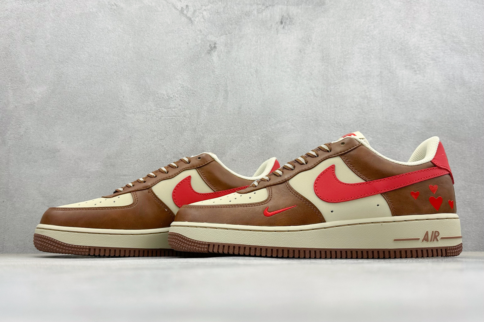 SC版Nike Air Force 1'07 Low 情人节限定 棕红密心 空军一号低帮休闲板鞋 NH0601-538-Top High Quatity Cheap Sneakers Fashion Clothing Clothes Bags handbags Shoes of all Brand wholesale With The best Quality And Beautiful Price from China Factory Chinese suppliers wholesaler seller SC版Nike Air Force 1'07 Low 情人节限定 棕红密心 空军一号低帮休闲板鞋 NH0601-538