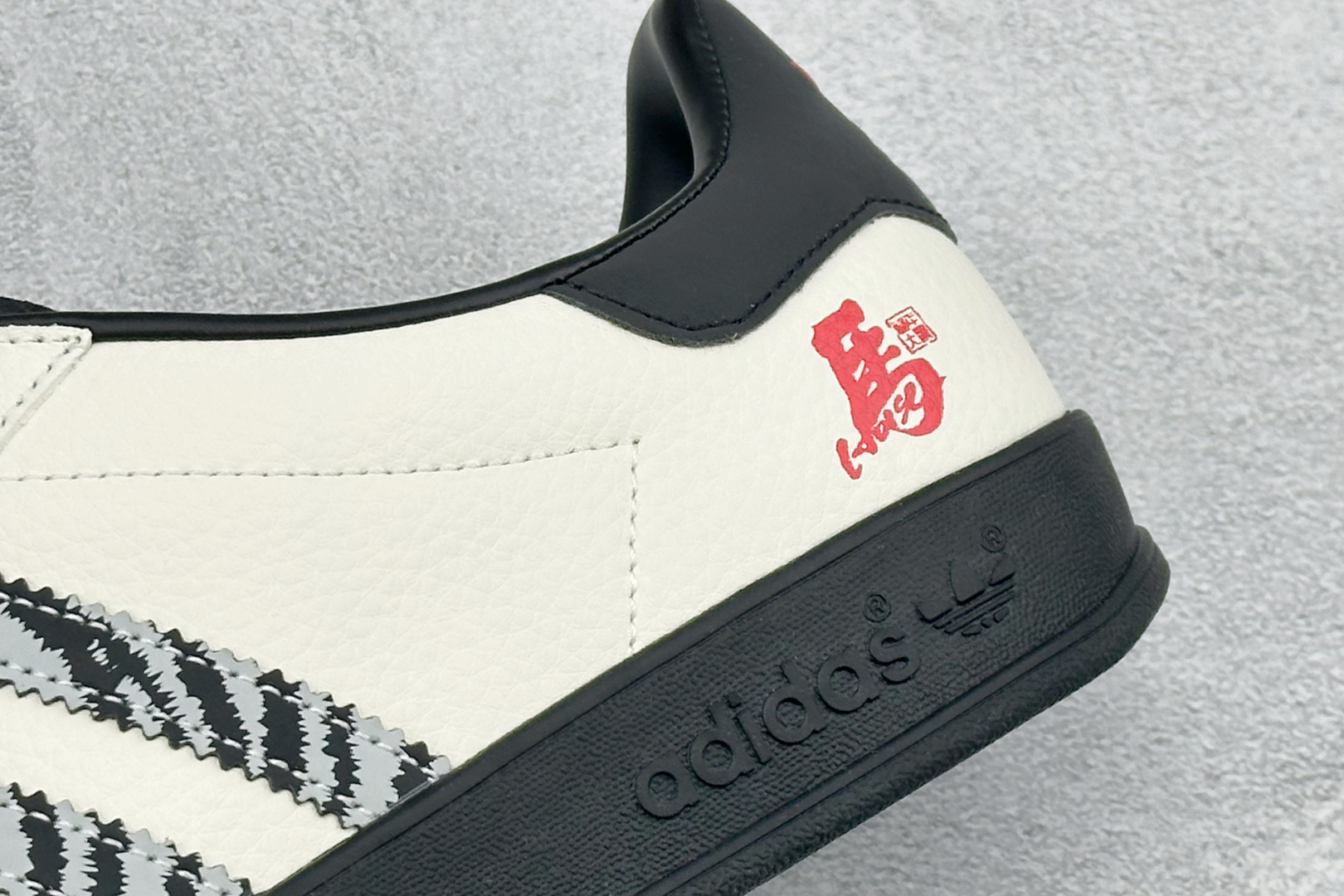 240 Adidas Originals Gazelle Indoor 马年限定 ‘DIY‘定制 桑巴果冻休闲百搭低帮板鞋 ZH2599-Chinese UA Cheap High Quatity Brand Clothes Bags handbags Sneakers wholesale wholesaler seller from China Factory suppliers Fashion Clothing Shoes best Quality Beautiful Price 240 Adidas Originals Gazelle Indoor 马年限定 ‘DIY‘定制 桑巴果冻休闲百搭低帮板鞋 ZH2599