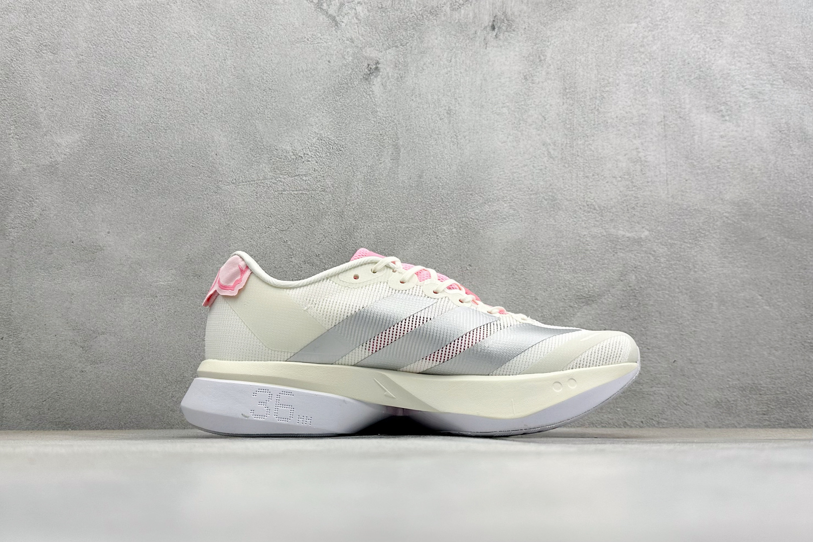 180 AD Adizero Boston 13 透气网布竞速跑鞋 JQ9666