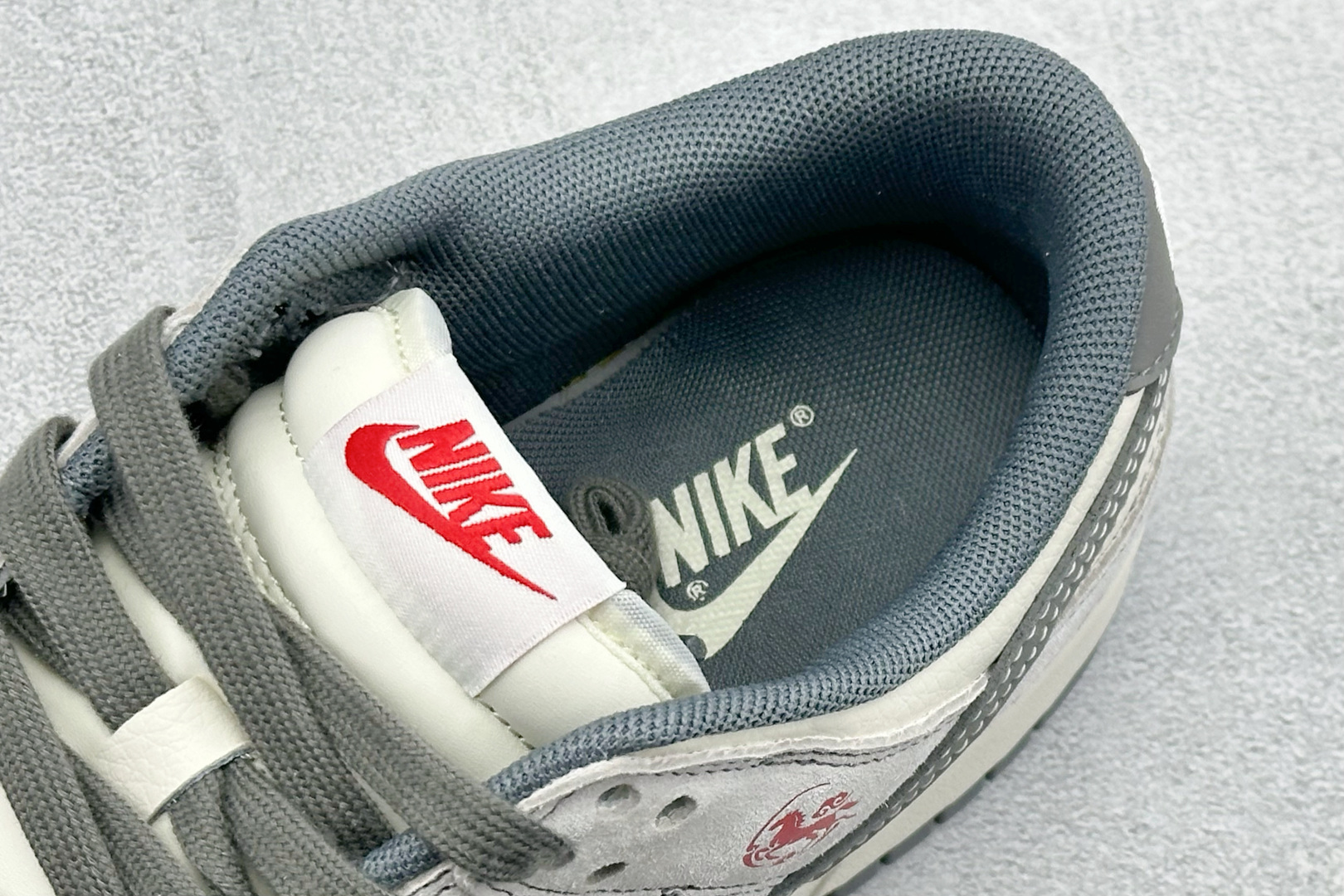 Nike Dunk Low Retro 马年限定 周年高端定制 低帮休闲板鞋 DX2688-010-Top High Quatity Cheap Sneakers Fashion Clothing Clothes Bags handbags Shoes of all Brand wholesale With The best Quality And Beautiful Price from China Factory Chinese suppliers wholesaler seller Nike Dunk Low Retro 马年限定 周年高端定制 低帮休闲板鞋 DX2688-010