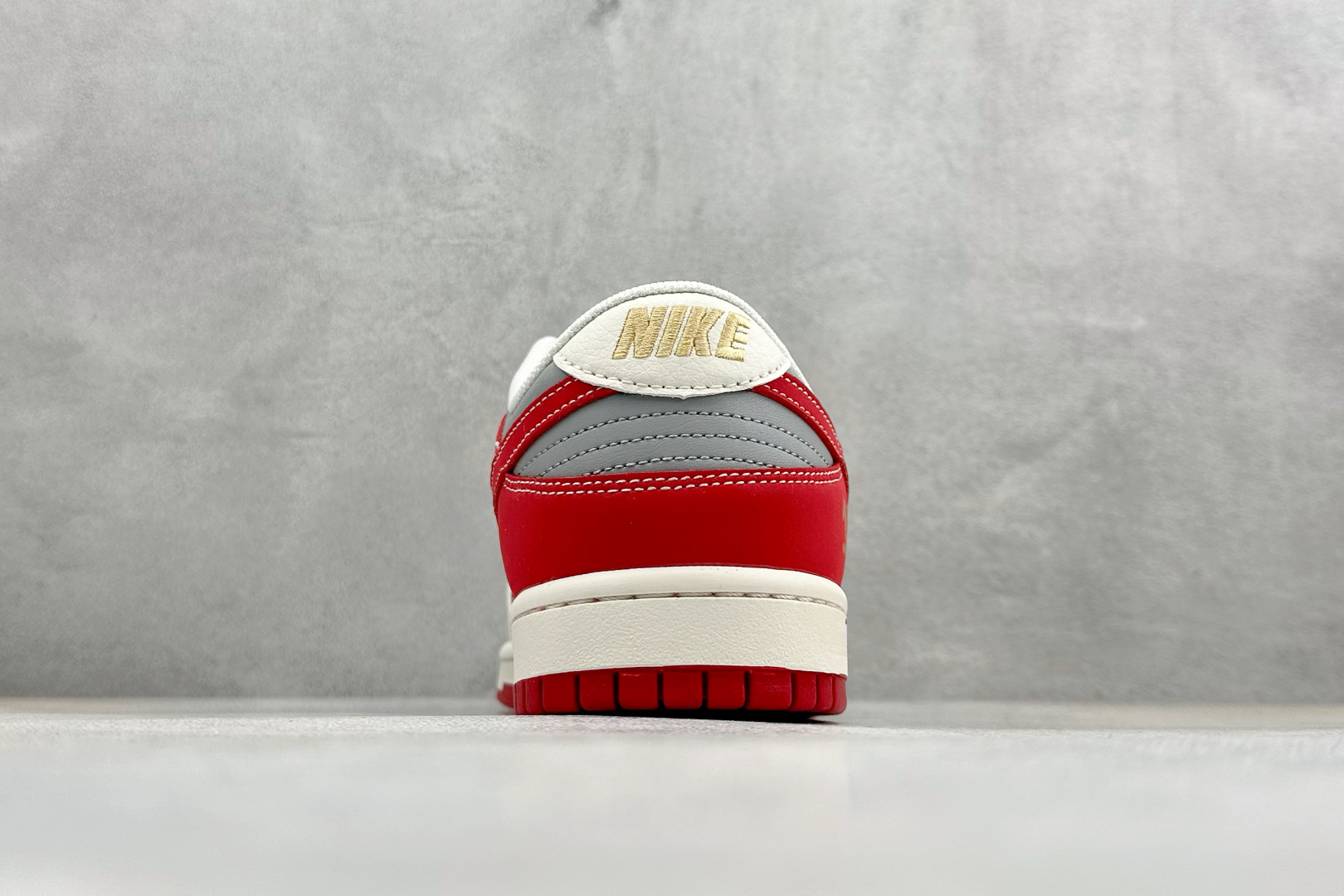 280 Nike Dunk Low Retro 马年限定 周年高端定制 低帮休闲板鞋 QW5288-106-Chinese UA Cheap High Quatity Brand Clothes Bags handbags Sneakers wholesale wholesaler seller from China Factory suppliers Fashion Clothing Shoes best Quality Beautiful Price 280 Nike Dunk Low Retro 马年限定 周年高端定制 低帮休闲板鞋 QW5288-106