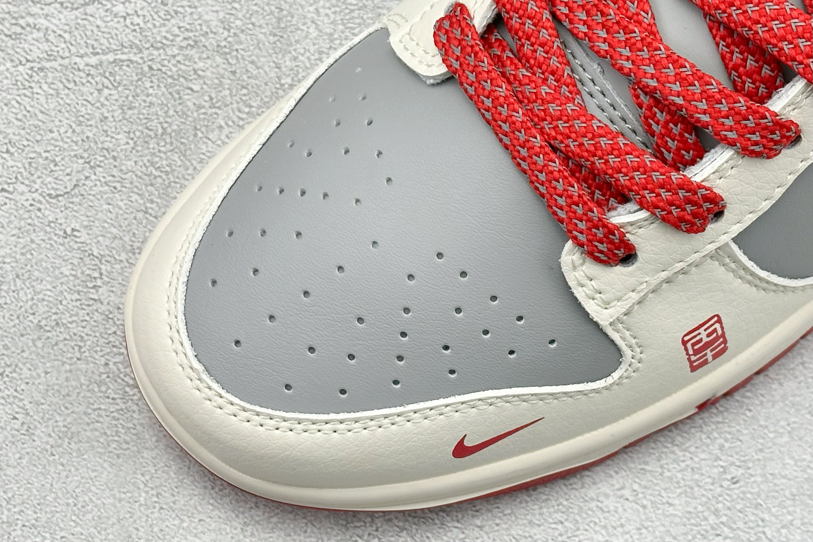 280 Nike Dunk Low Retro 马年限定 周年高端定制 低帮休闲板鞋 QW5288-106-Chinese UA Cheap High Quatity Brand Clothes Bags handbags Sneakers wholesale wholesaler seller from China Factory suppliers Fashion Clothing Shoes best Quality Beautiful Price 280 Nike Dunk Low Retro 马年限定 周年高端定制 低帮休闲板鞋 QW5288-106