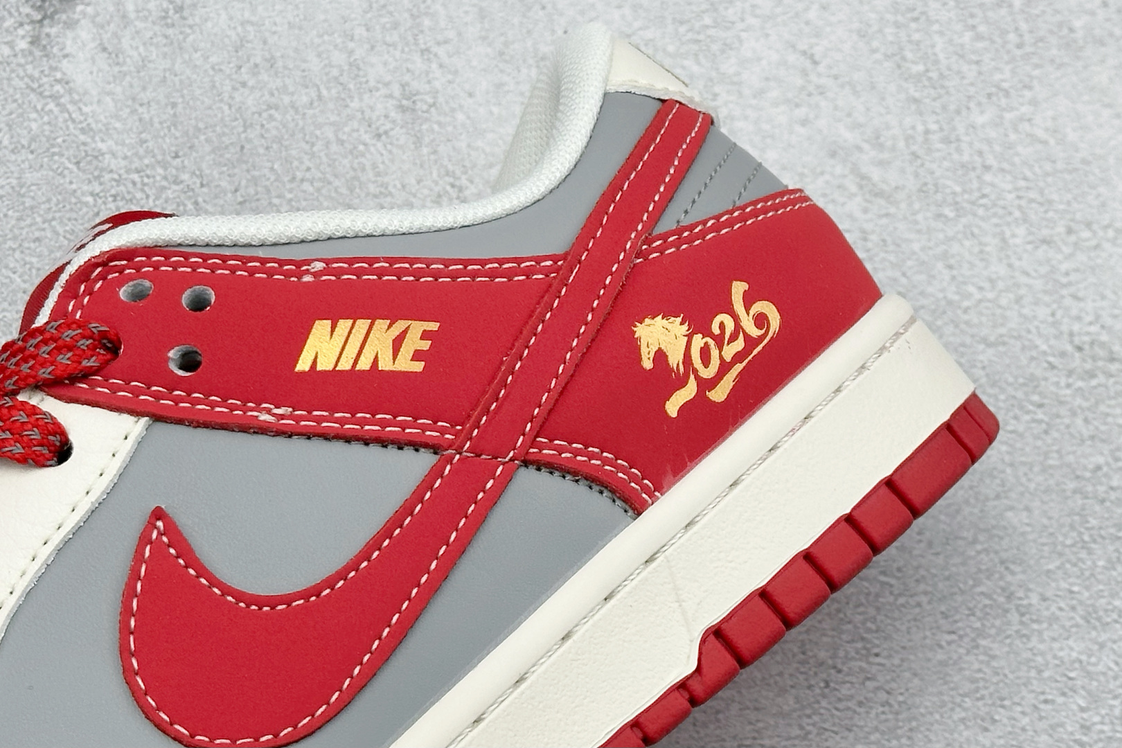 280 Nike Dunk Low Retro 马年限定 周年高端定制 低帮休闲板鞋 QW5288-106-Chinese UA Cheap High Quatity Brand Clothes Bags handbags Sneakers wholesale wholesaler seller from China Factory suppliers Fashion Clothing Shoes best Quality Beautiful Price 280 Nike Dunk Low Retro 马年限定 周年高端定制 低帮休闲板鞋 QW5288-106