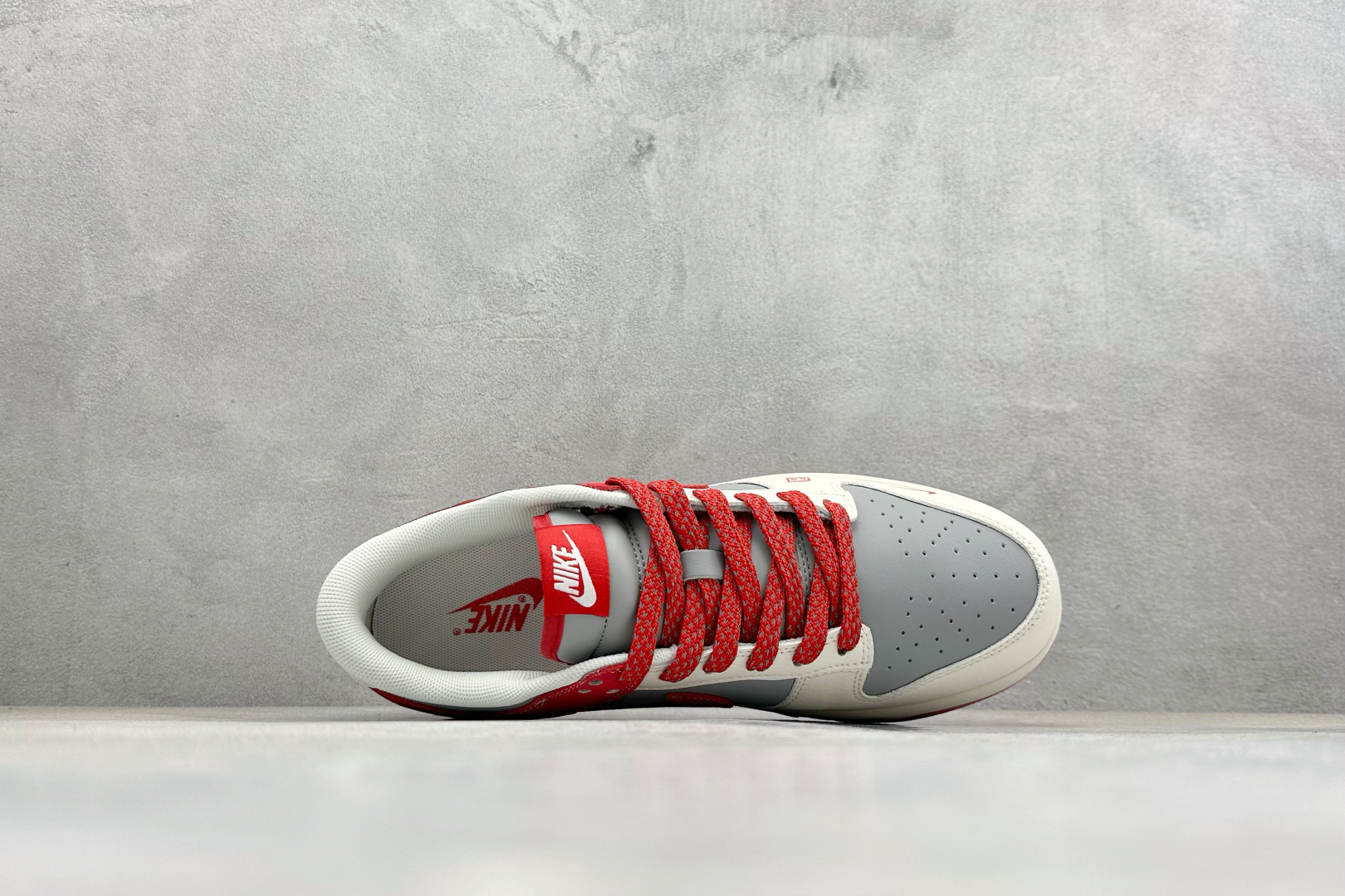 280 Nike Dunk Low Retro 马年限定 周年高端定制 低帮休闲板鞋 QW5288-106-Chinese UA Cheap High Quatity Brand Clothes Bags handbags Sneakers wholesale wholesaler seller from China Factory suppliers Fashion Clothing Shoes best Quality Beautiful Price 280 Nike Dunk Low Retro 马年限定 周年高端定制 低帮休闲板鞋 QW5288-106