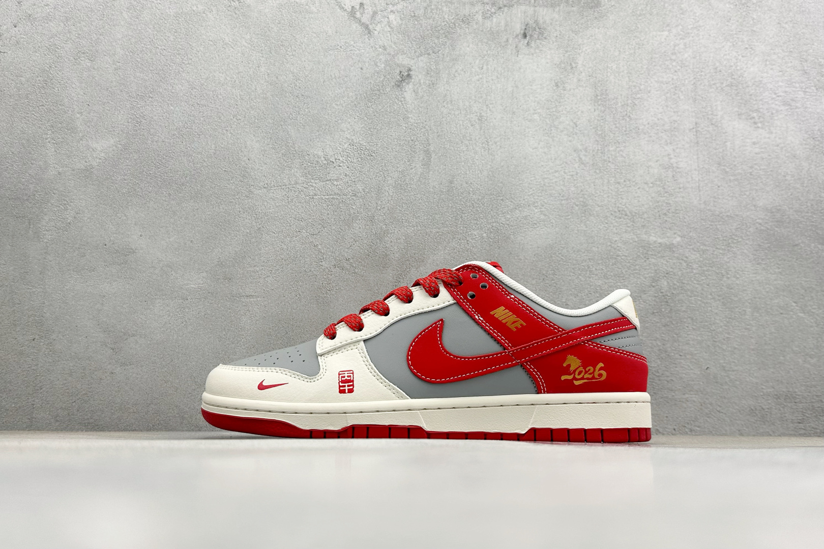 280 Nike Dunk Low Retro 马年限定 周年高端定制 低帮休闲板鞋 QW5288-106-Chinese UA Cheap High Quatity Brand Clothes Bags handbags Sneakers wholesale wholesaler seller from China Factory suppliers Fashion Clothing Shoes best Quality Beautiful Price 280 Nike Dunk Low Retro 马年限定 周年高端定制 低帮休闲板鞋 QW5288-106