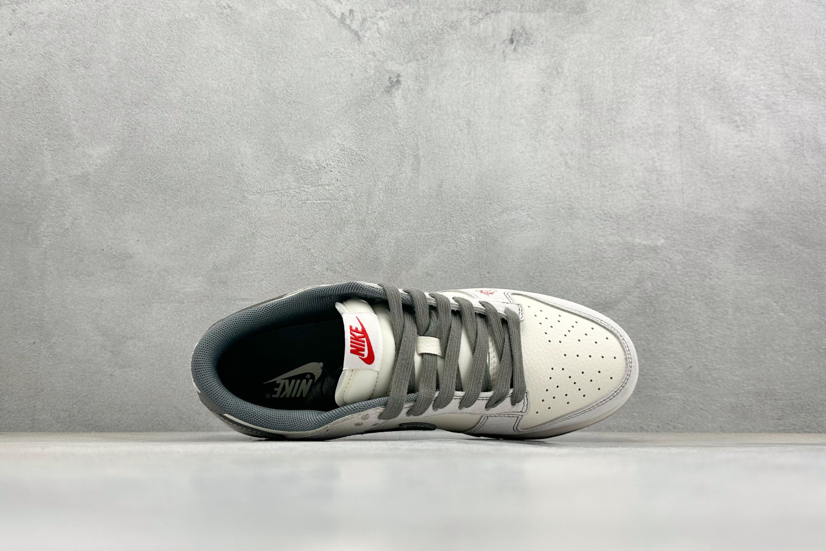 Nike Dunk Low Retro 马年限定 周年高端定制 低帮休闲板鞋 DX2688-010-Top High Quatity Cheap Sneakers Fashion Clothing Clothes Bags handbags Shoes of all Brand wholesale With The best Quality And Beautiful Price from China Factory Chinese suppliers wholesaler seller Nike Dunk Low Retro 马年限定 周年高端定制 低帮休闲板鞋 DX2688-010
