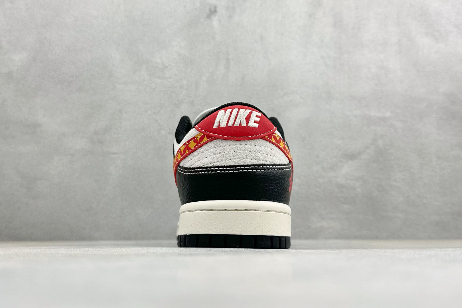 280 Nike Dunk Low Retro 马年限定 周年高端定制 低帮休闲板鞋 MY9969-906-Chinese UA Cheap High Quatity Brand Clothes Bags handbags Sneakers wholesale wholesaler seller from China Factory suppliers Fashion Clothing Shoes best Quality Beautiful Price 280 Nike Dunk Low Retro 马年限定 周年高端定制 低帮休闲板鞋 MY9969-906