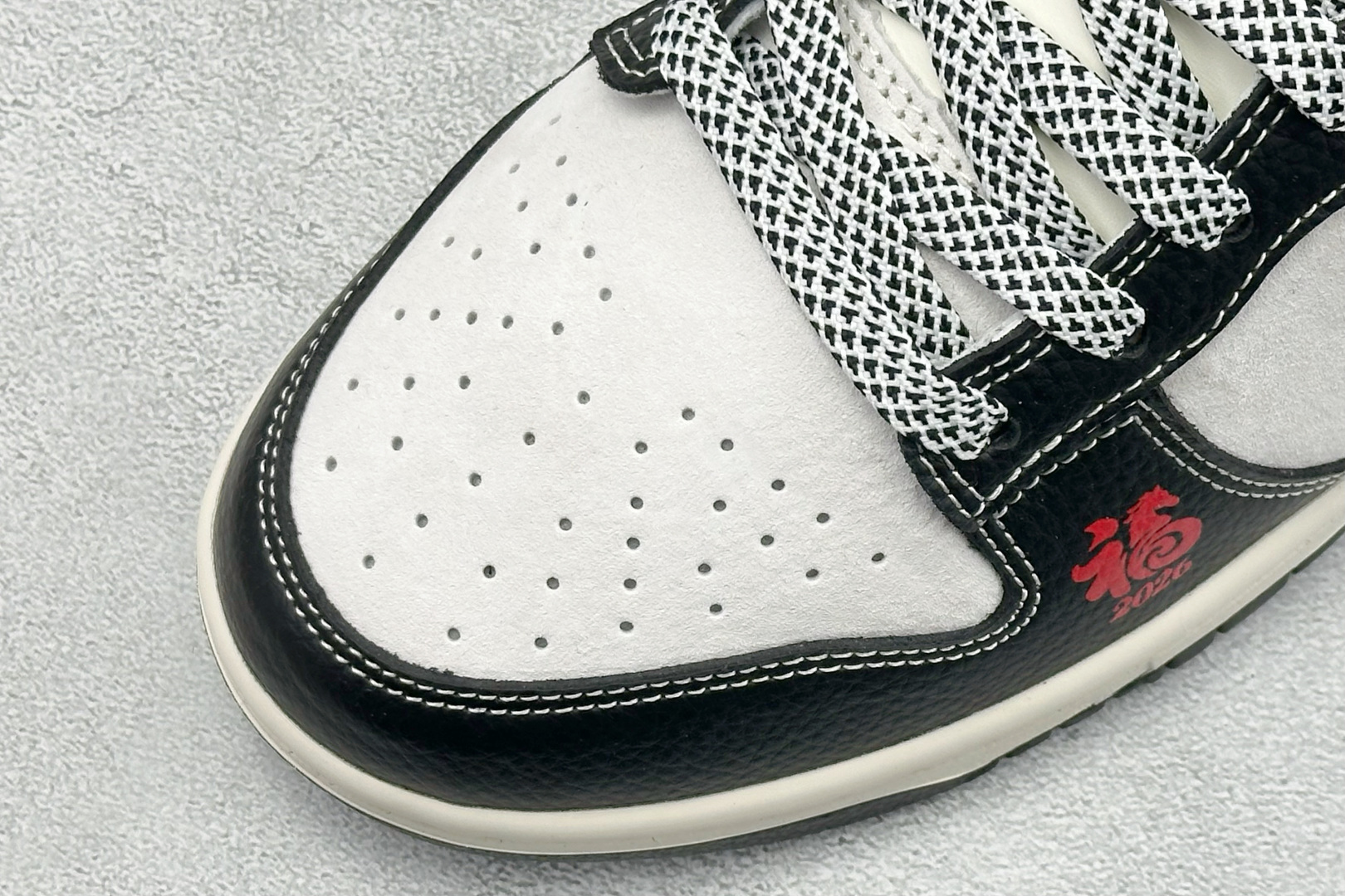 280 Nike Dunk Low Retro 马年限定 周年高端定制 低帮休闲板鞋 MY9969-906-Chinese UA Cheap High Quatity Brand Clothes Bags handbags Sneakers wholesale wholesaler seller from China Factory suppliers Fashion Clothing Shoes best Quality Beautiful Price 280 Nike Dunk Low Retro 马年限定 周年高端定制 低帮休闲板鞋 MY9969-906
