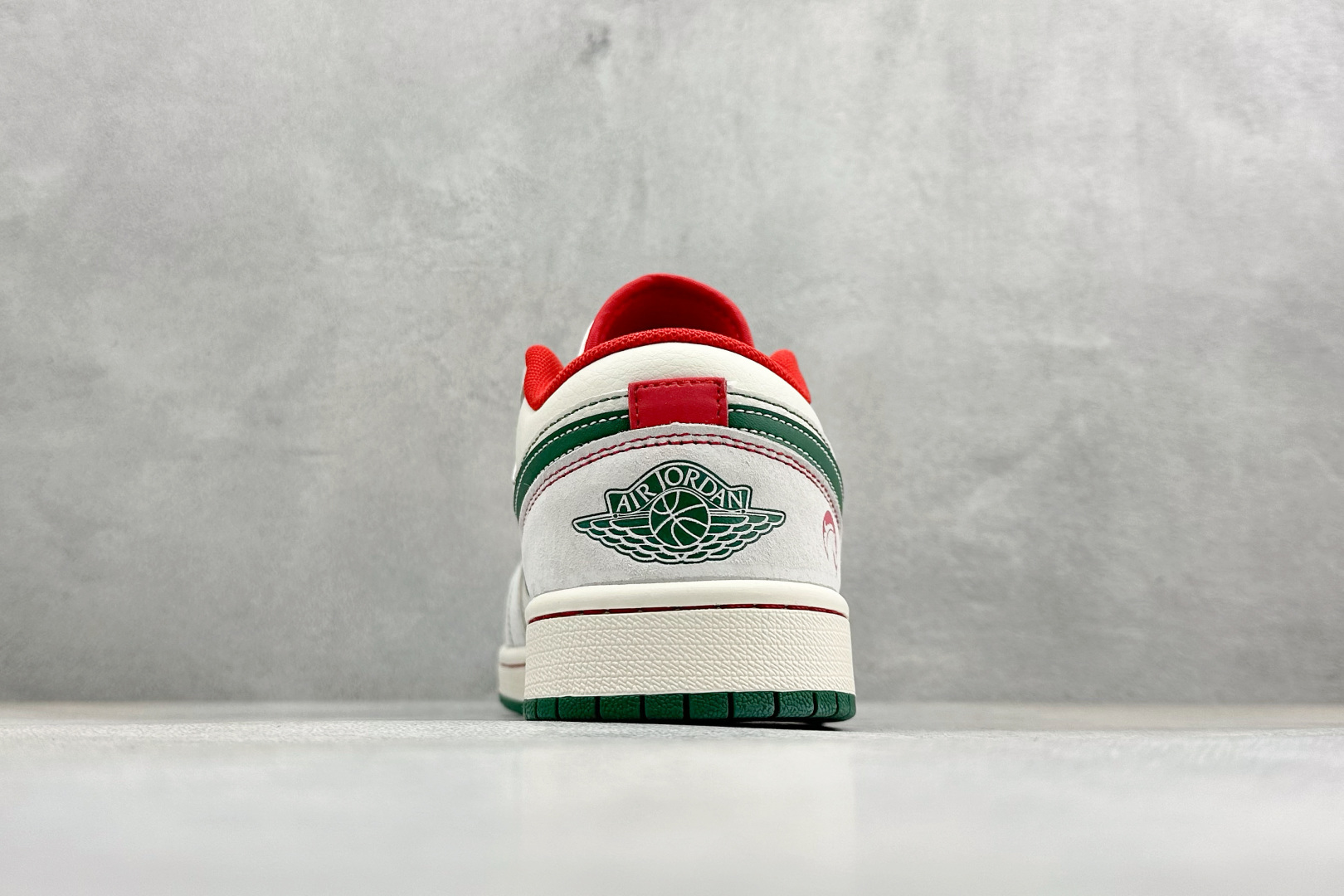 Air Jordan 1 Low AJ1 乔1 马年限定 高端定制 低帮复古篮球鞋 FF9989-031-Top High Quatity Cheap Sneakers Fashion Clothing Clothes Bags handbags Shoes of all Brand wholesale With The best Quality And Beautiful Price from China Factory Chinese suppliers wholesaler seller Air Jordan 1 Low AJ1 乔1 马年限定 高端定制 低帮复古篮球鞋 FF9989-031