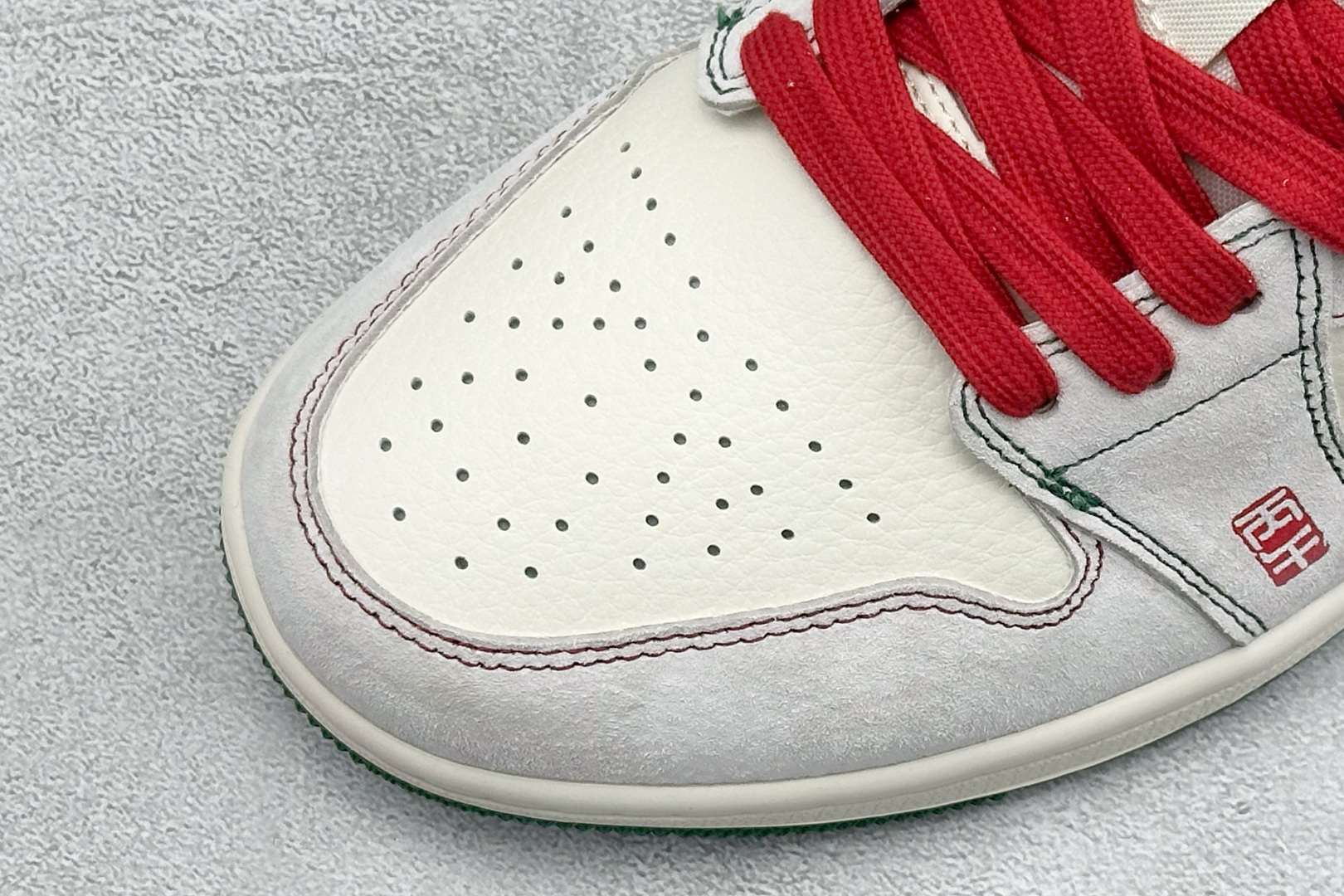 Air Jordan 1 Low AJ1 乔1 马年限定 高端定制 低帮复古篮球鞋 FF9989-031-Top High Quatity Cheap Sneakers Fashion Clothing Clothes Bags handbags Shoes of all Brand wholesale With The best Quality And Beautiful Price from China Factory Chinese suppliers wholesaler seller Air Jordan 1 Low AJ1 乔1 马年限定 高端定制 低帮复古篮球鞋 FF9989-031