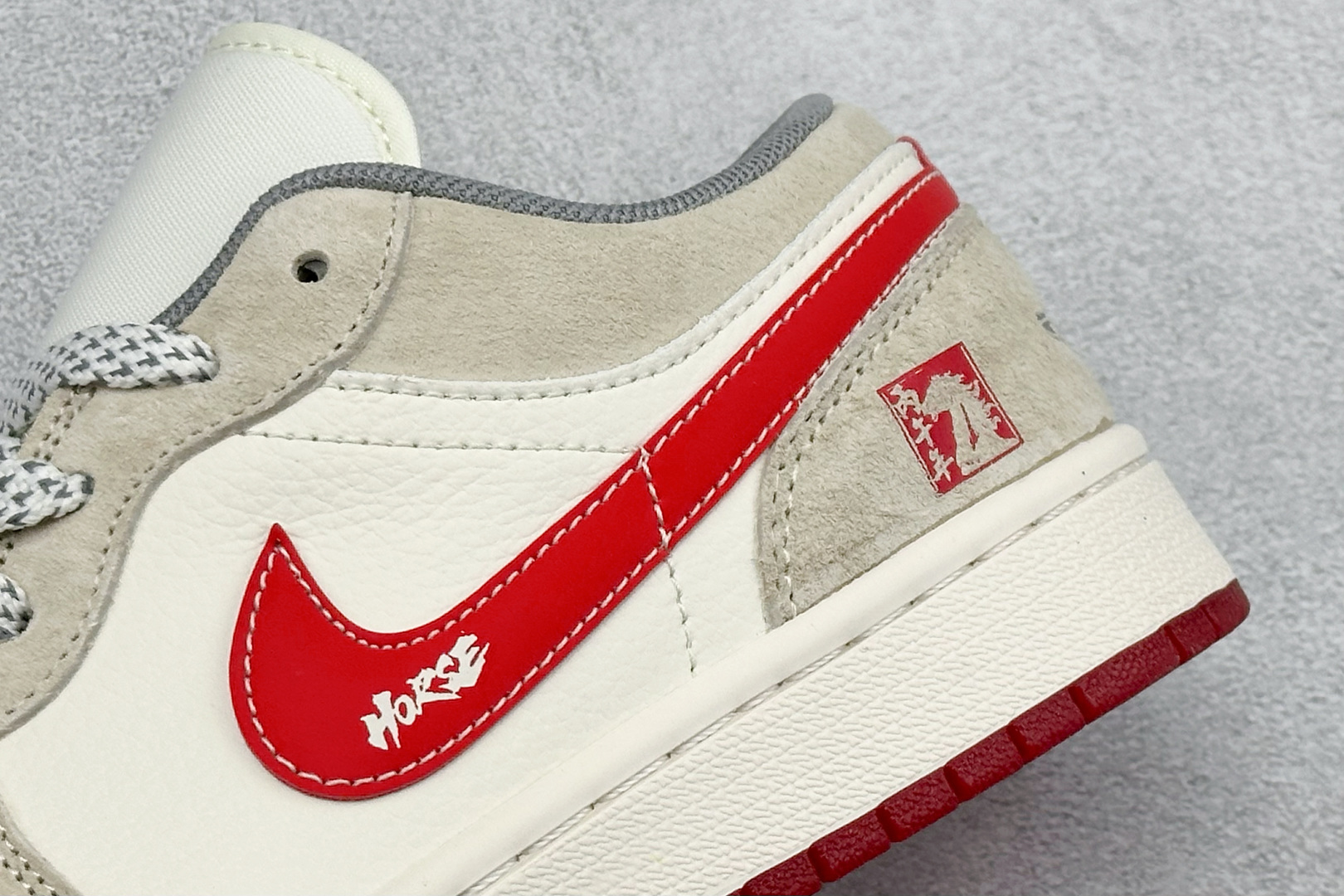 Air Jordan 1 Low AJ1 乔1 马年限定 高端定制 低帮复古篮球鞋 JY6988-139-Top High Quatity Cheap Sneakers Fashion Clothing Clothes Bags handbags Shoes of all Brand wholesale With The best Quality And Beautiful Price from China Factory Chinese suppliers wholesaler seller Air Jordan 1 Low AJ1 乔1 马年限定 高端定制 低帮复古篮球鞋 JY6988-139