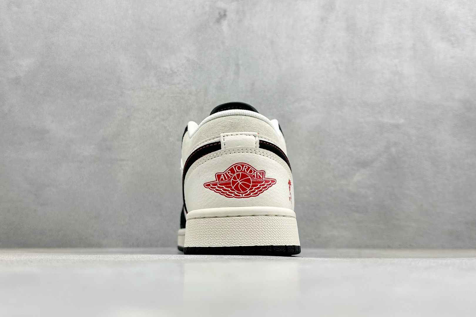 Air Jordan 1 Low AJ1 乔1 2026马年限定 高端定制 低帮复古篮球鞋 JJ5908-001-Top High Quatity Cheap Sneakers Fashion Clothing Clothes Bags handbags Shoes of all Brand wholesale With The best Quality And Beautiful Price from China Factory Chinese suppliers wholesaler seller Air Jordan 1 Low AJ1 乔1 2026马年限定 高端定制 低帮复古篮球鞋 JJ5908-001