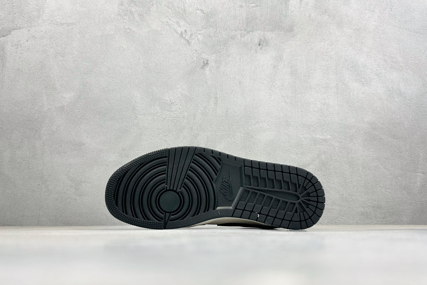 Air Jordan 1 Low AJ1 乔1 2026马年限定 高端定制 低帮复古篮球鞋 JJ5908-001-Top High Quatity Cheap Sneakers Fashion Clothing Clothes Bags handbags Shoes of all Brand wholesale With The best Quality And Beautiful Price from China Factory Chinese suppliers wholesaler seller Air Jordan 1 Low AJ1 乔1 2026马年限定 高端定制 低帮复古篮球鞋 JJ5908-001