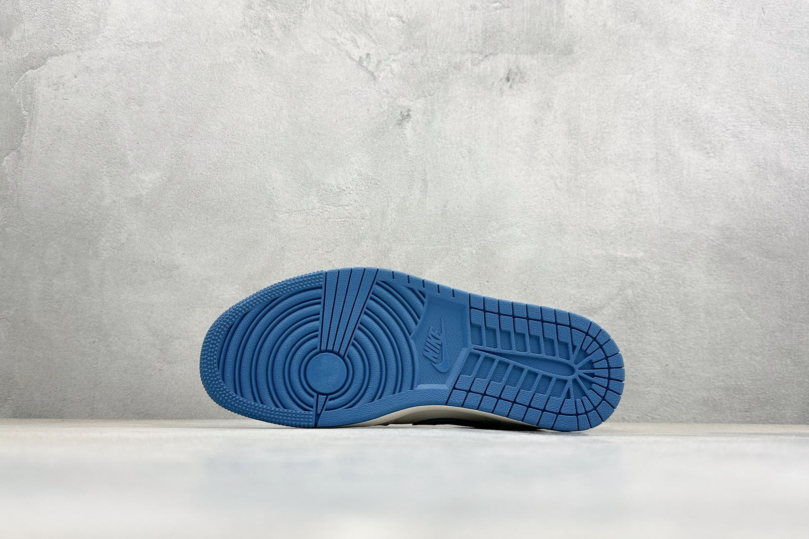 Air Jordan 1 Low AJ1 乔1 马年限定 高端定制 低帮复古篮球鞋 XT6998-139-Top High Quatity Cheap Sneakers Fashion Clothing Clothes Bags handbags Shoes of all Brand wholesale With The best Quality And Beautiful Price from China Factory Chinese suppliers wholesaler seller Air Jordan 1 Low AJ1 乔1 马年限定 高端定制 低帮复古篮球鞋 XT6998-139