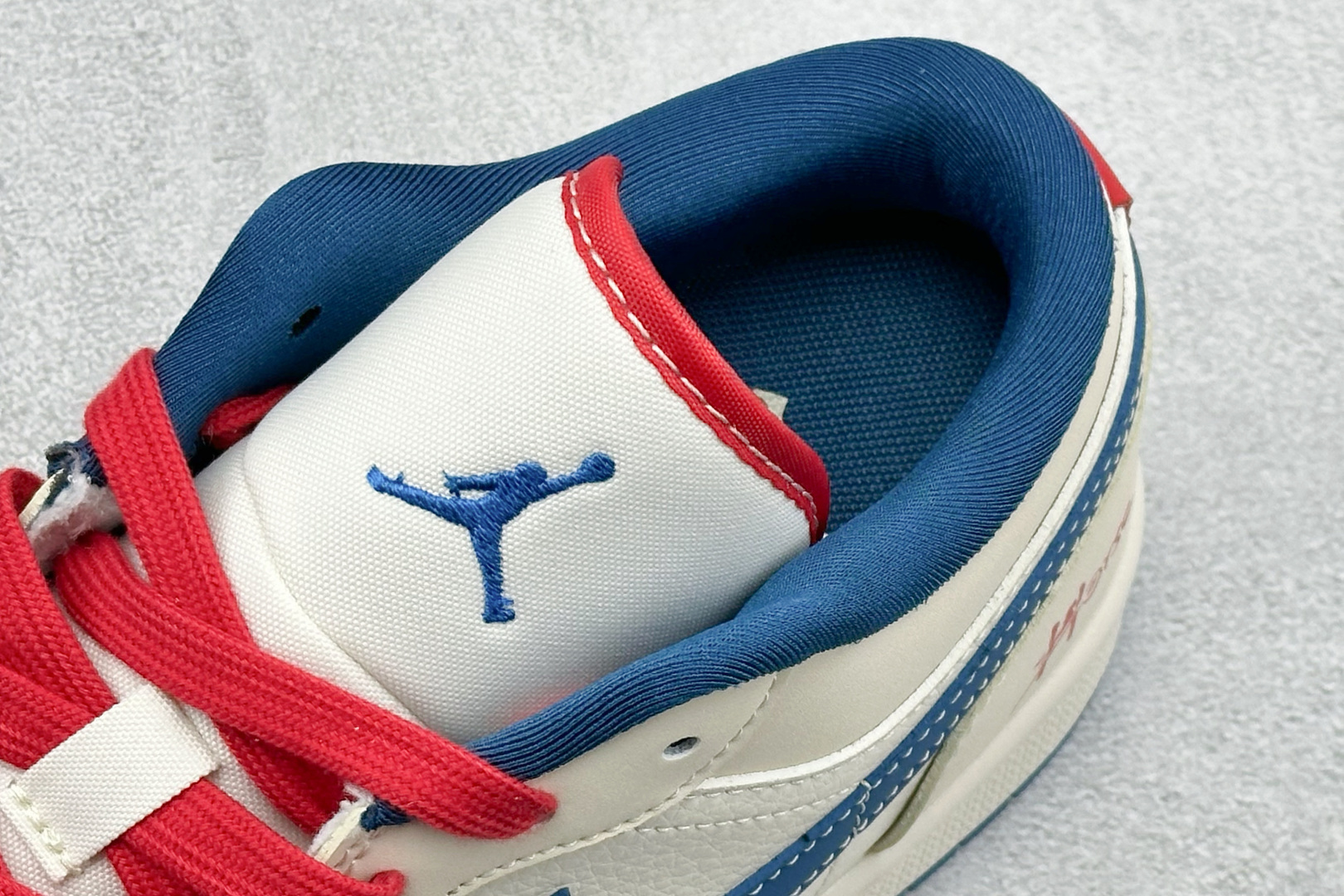 Air Jordan 1 Low AJ1 乔1 马年限定 高端定制 低帮复古篮球鞋 XT6998-139-Top High Quatity Cheap Sneakers Fashion Clothing Clothes Bags handbags Shoes of all Brand wholesale With The best Quality And Beautiful Price from China Factory Chinese suppliers wholesaler seller Air Jordan 1 Low AJ1 乔1 马年限定 高端定制 低帮复古篮球鞋 XT6998-139