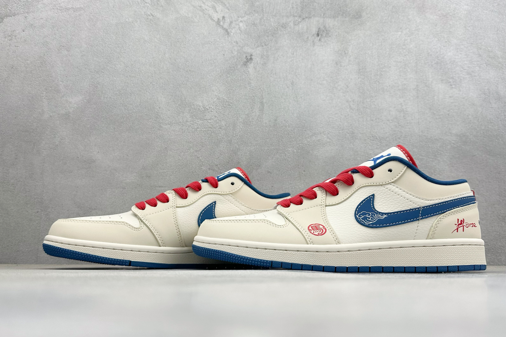 Air Jordan 1 Low AJ1 乔1 马年限定 高端定制 低帮复古篮球鞋 XT6998-139-Top High Quatity Cheap Sneakers Fashion Clothing Clothes Bags handbags Shoes of all Brand wholesale With The best Quality And Beautiful Price from China Factory Chinese suppliers wholesaler seller Air Jordan 1 Low AJ1 乔1 马年限定 高端定制 低帮复古篮球鞋 XT6998-139