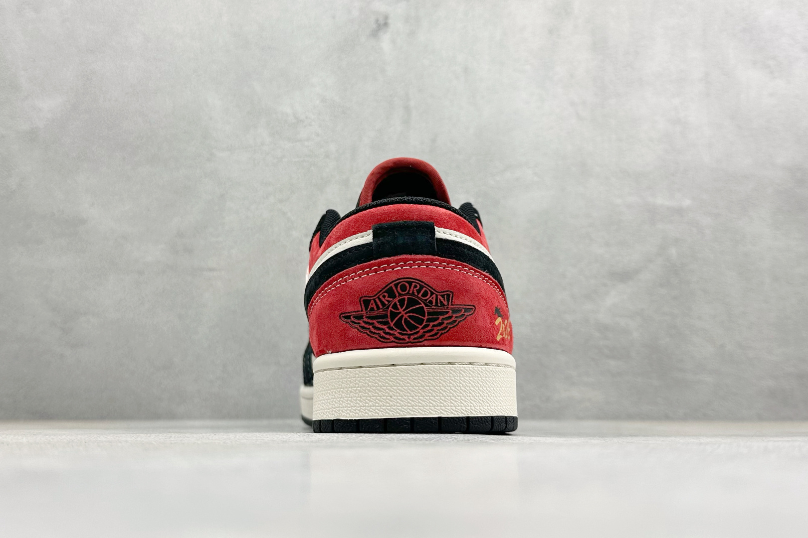 Air Jordan 1 Low AJ1 乔1 2026马年限定 高端定制 低帮复古篮球鞋 MZ9588-840-Top High Quatity Cheap Sneakers Fashion Clothing Clothes Bags handbags Shoes of all Brand wholesale With The best Quality And Beautiful Price from China Factory Chinese suppliers wholesaler seller Air Jordan 1 Low AJ1 乔1 2026马年限定 高端定制 低帮复古篮球鞋 MZ9588-840