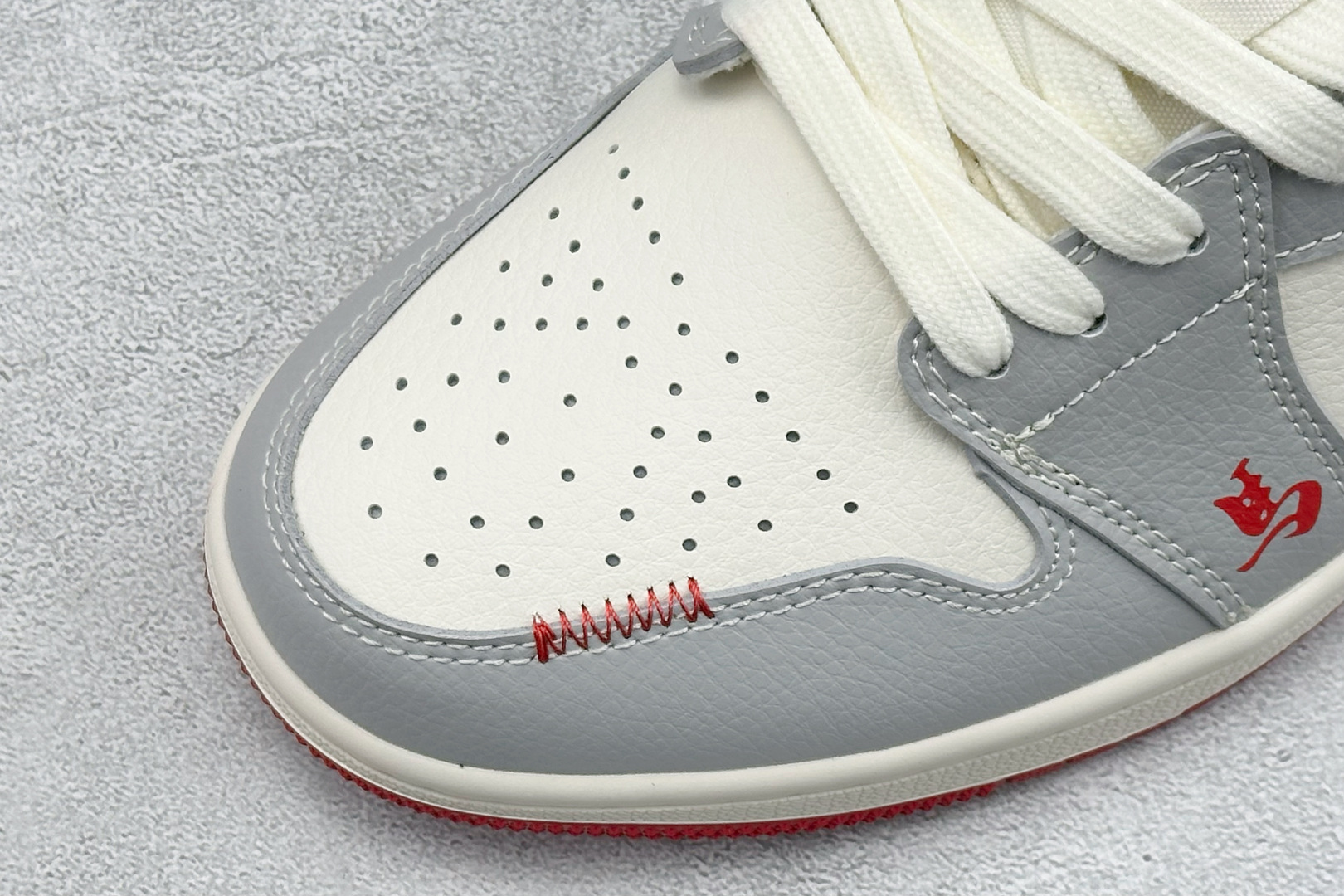 Air Jordan 1 Low AJ1 乔1 2026马年限定 高端定制 低帮复古篮球鞋 MZ9588-841-Top High Quatity Cheap Sneakers Fashion Clothing Clothes Bags handbags Shoes of all Brand wholesale With The best Quality And Beautiful Price from China Factory Chinese suppliers wholesaler seller Air Jordan 1 Low AJ1 乔1 2026马年限定 高端定制 低帮复古篮球鞋 MZ9588-841