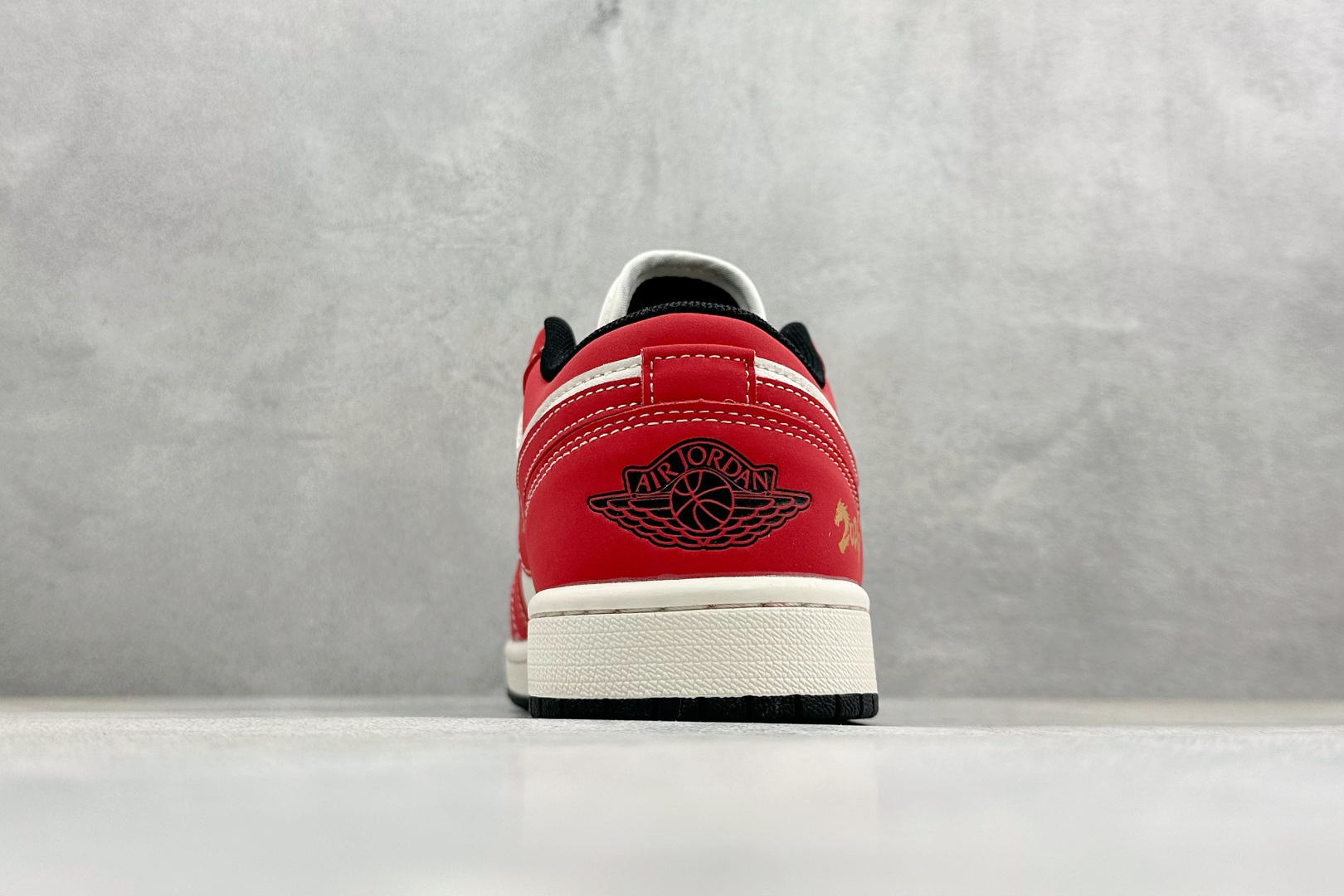 Air Jordan 1 Low AJ1 乔1 2026马年限定 高端定制 低帮复古篮球鞋 MZ9588-842-Top High Quatity Cheap Sneakers Fashion Clothing Clothes Bags handbags Shoes of all Brand wholesale With The best Quality And Beautiful Price from China Factory Chinese suppliers wholesaler seller Air Jordan 1 Low AJ1 乔1 2026马年限定 高端定制 低帮复古篮球鞋 MZ9588-842