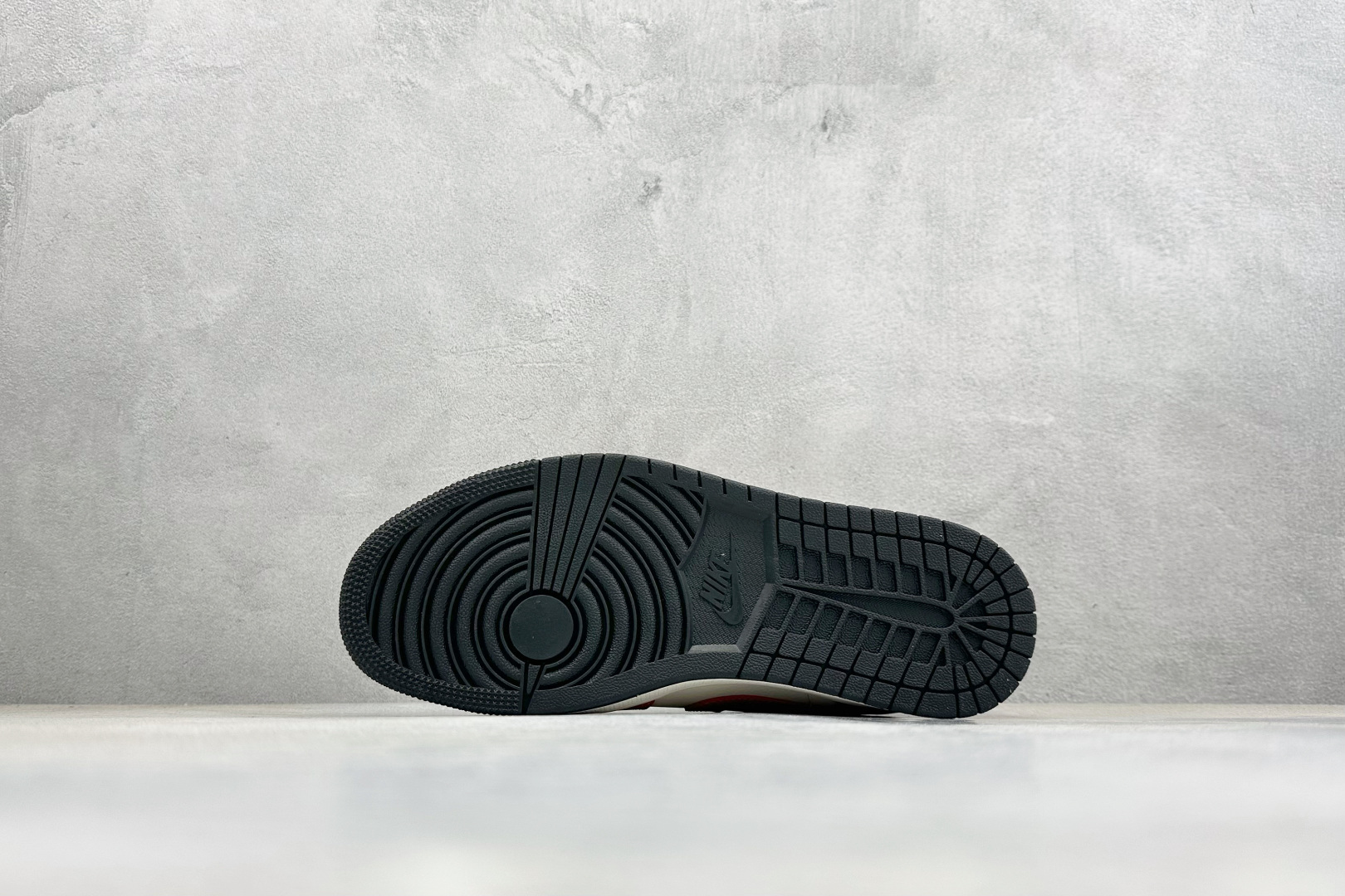 Air Jordan 1 Low AJ1 乔1 2026马年限定 高端定制 低帮复古篮球鞋 MZ9588-842-Top High Quatity Cheap Sneakers Fashion Clothing Clothes Bags handbags Shoes of all Brand wholesale With The best Quality And Beautiful Price from China Factory Chinese suppliers wholesaler seller Air Jordan 1 Low AJ1 乔1 2026马年限定 高端定制 低帮复古篮球鞋 MZ9588-842