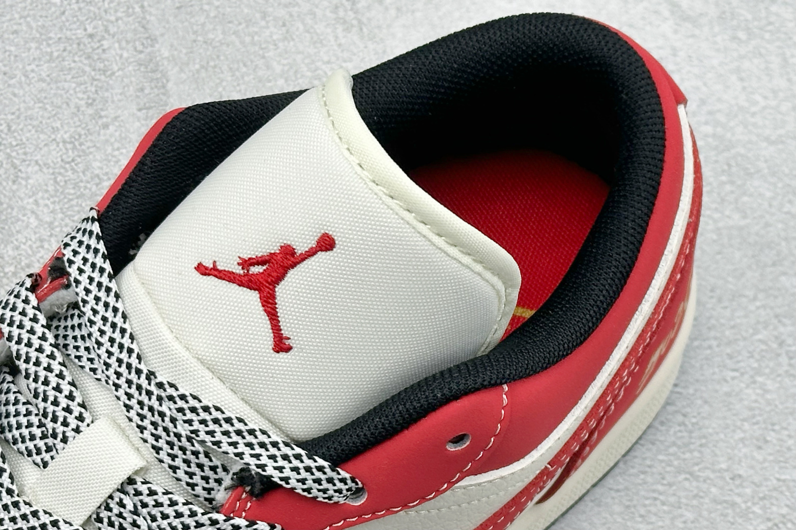 Air Jordan 1 Low AJ1 乔1 2026马年限定 高端定制 低帮复古篮球鞋 MZ9588-842-Top High Quatity Cheap Sneakers Fashion Clothing Clothes Bags handbags Shoes of all Brand wholesale With The best Quality And Beautiful Price from China Factory Chinese suppliers wholesaler seller Air Jordan 1 Low AJ1 乔1 2026马年限定 高端定制 低帮复古篮球鞋 MZ9588-842