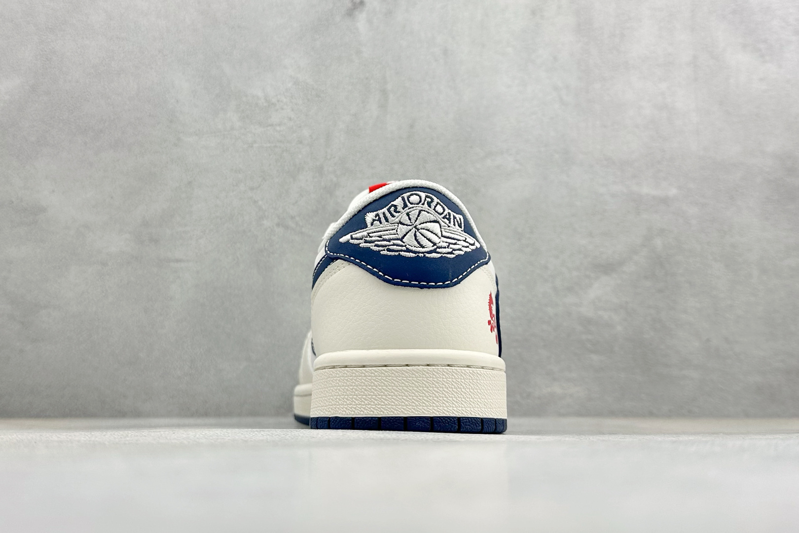 Air Jordan 1 Low AJ1 乔1 马年限定 高端定制 低帮倒钩复古篮球鞋 MZ9588-906-Top High Quatity Cheap Sneakers Fashion Clothing Clothes Bags handbags Shoes of all Brand wholesale With The best Quality And Beautiful Price from China Factory Chinese suppliers wholesaler seller Air Jordan 1 Low AJ1 乔1 马年限定 高端定制 低帮倒钩复古篮球鞋 MZ9588-906