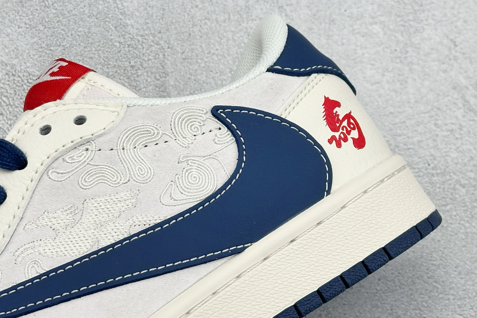 Air Jordan 1 Low AJ1 乔1 马年限定 高端定制 低帮倒钩复古篮球鞋 MZ9588-906-Top High Quatity Cheap Sneakers Fashion Clothing Clothes Bags handbags Shoes of all Brand wholesale With The best Quality And Beautiful Price from China Factory Chinese suppliers wholesaler seller Air Jordan 1 Low AJ1 乔1 马年限定 高端定制 低帮倒钩复古篮球鞋 MZ9588-906