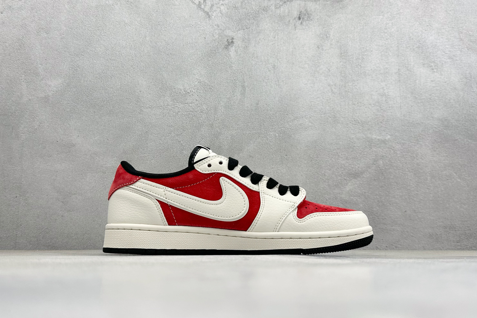 Air Jordan 1 Low AJ1 乔1 2026马年限定 高端定制 低帮倒钩复古篮球鞋 JP2026-161-Top High Quatity Cheap Sneakers Fashion Clothing Clothes Bags handbags Shoes of all Brand wholesale With The best Quality And Beautiful Price from China Factory Chinese suppliers wholesaler seller Air Jordan 1 Low AJ1 乔1 2026马年限定 高端定制 低帮倒钩复古篮球鞋 JP2026-161