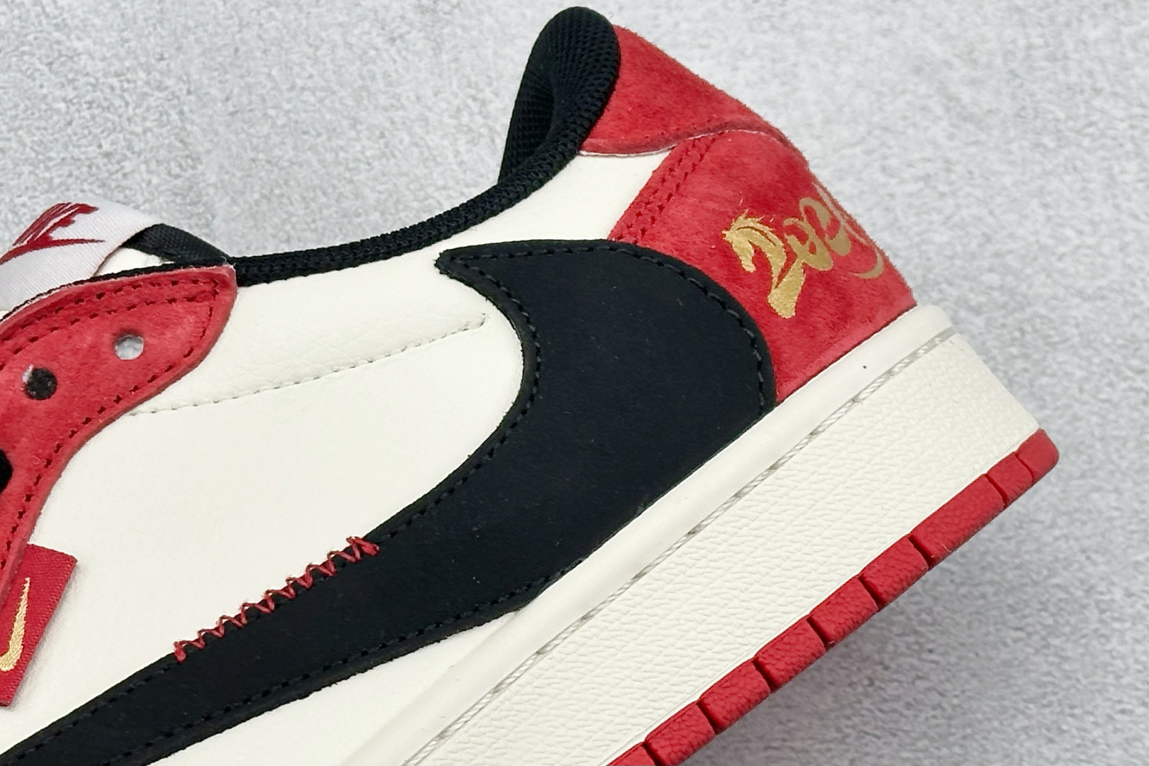 Air Jordan 1 Low AJ1 乔1 2026马年限定 高端定制 低帮倒钩复古篮球鞋 QW5288-142-Top High Quatity Cheap Sneakers Fashion Clothing Clothes Bags handbags Shoes of all Brand wholesale With The best Quality And Beautiful Price from China Factory Chinese suppliers wholesaler seller Air Jordan 1 Low AJ1 乔1 2026马年限定 高端定制 低帮倒钩复古篮球鞋 QW5288-142