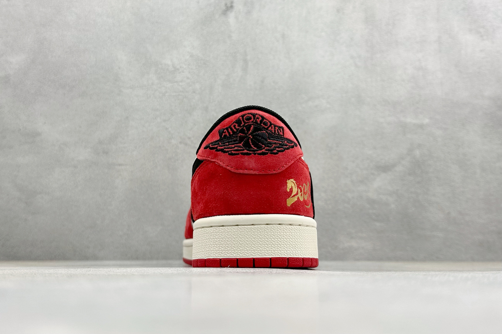 Air Jordan 1 Low AJ1 乔1 2026马年限定 高端定制 低帮倒钩复古篮球鞋 QW5288-142-Top High Quatity Cheap Sneakers Fashion Clothing Clothes Bags handbags Shoes of all Brand wholesale With The best Quality And Beautiful Price from China Factory Chinese suppliers wholesaler seller Air Jordan 1 Low AJ1 乔1 2026马年限定 高端定制 低帮倒钩复古篮球鞋 QW5288-142