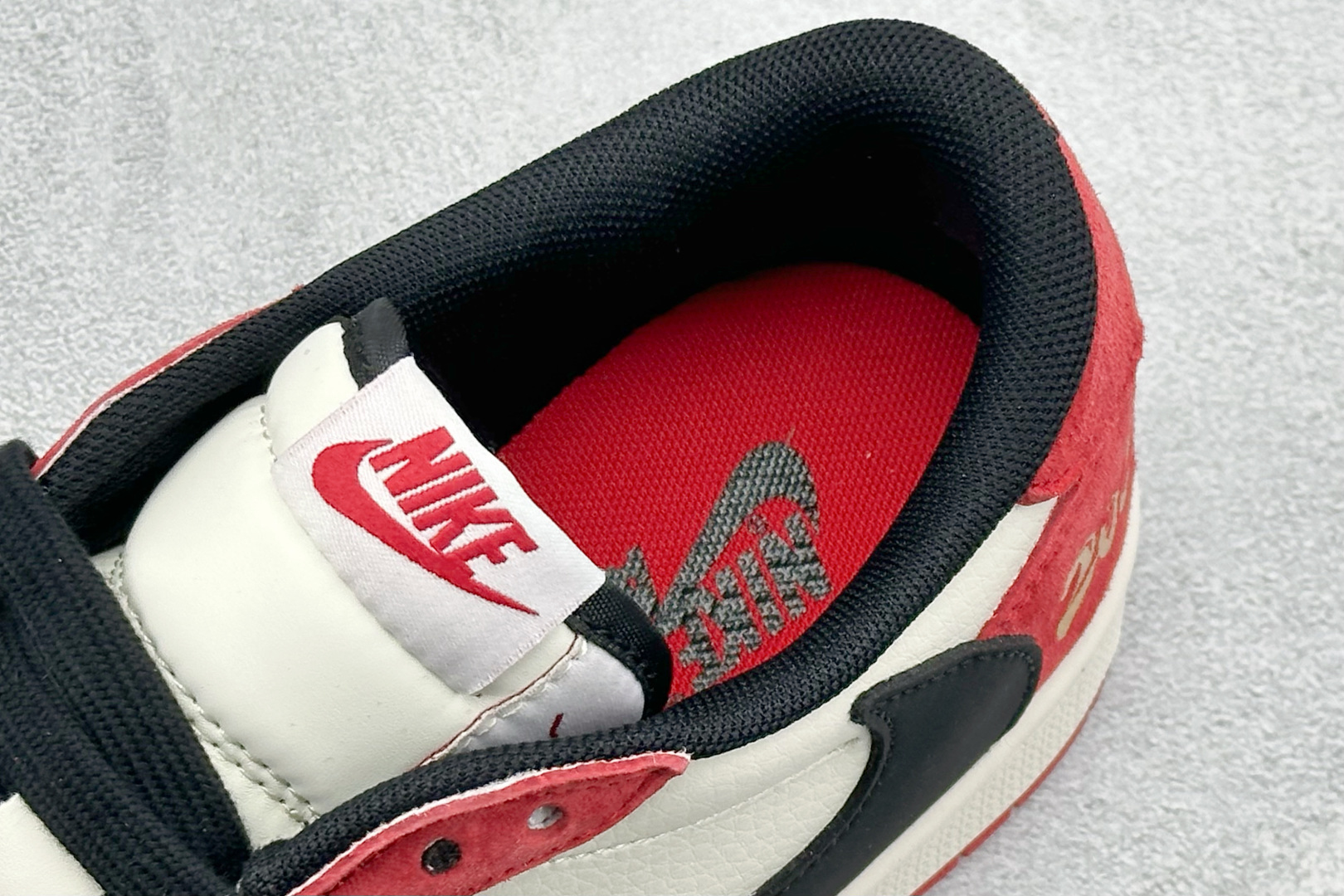 Air Jordan 1 Low AJ1 乔1 2026马年限定 高端定制 低帮倒钩复古篮球鞋 QW5288-142-Top High Quatity Cheap Sneakers Fashion Clothing Clothes Bags handbags Shoes of all Brand wholesale With The best Quality And Beautiful Price from China Factory Chinese suppliers wholesaler seller Air Jordan 1 Low AJ1 乔1 2026马年限定 高端定制 低帮倒钩复古篮球鞋 QW5288-142