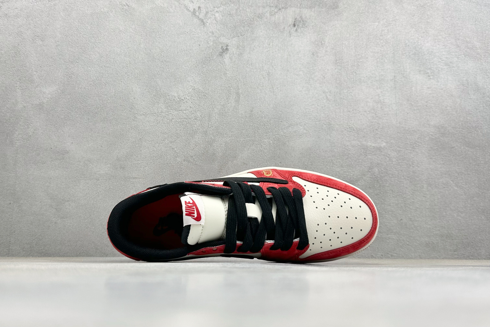 Air Jordan 1 Low AJ1 乔1 2026马年限定 高端定制 低帮倒钩复古篮球鞋 QW5288-142-Top High Quatity Cheap Sneakers Fashion Clothing Clothes Bags handbags Shoes of all Brand wholesale With The best Quality And Beautiful Price from China Factory Chinese suppliers wholesaler seller Air Jordan 1 Low AJ1 乔1 2026马年限定 高端定制 低帮倒钩复古篮球鞋 QW5288-142