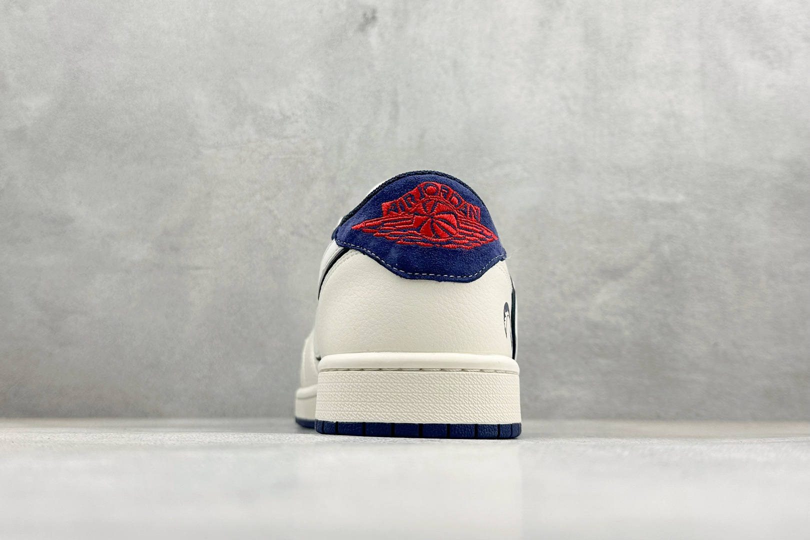 Air Jordan 1 Low AJ1 乔1 马年限定 高端定制 低帮倒钩复古篮球鞋 FF9989-013