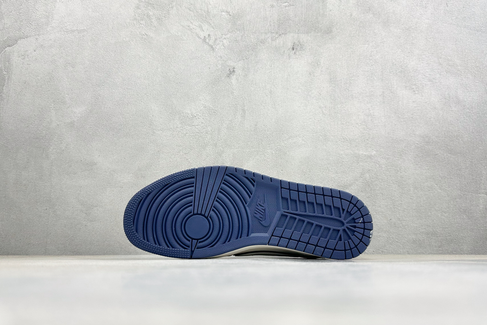 Air Jordan 1 Low AJ1 乔1 马年限定 高端定制 低帮倒钩复古篮球鞋 FF9989-013
