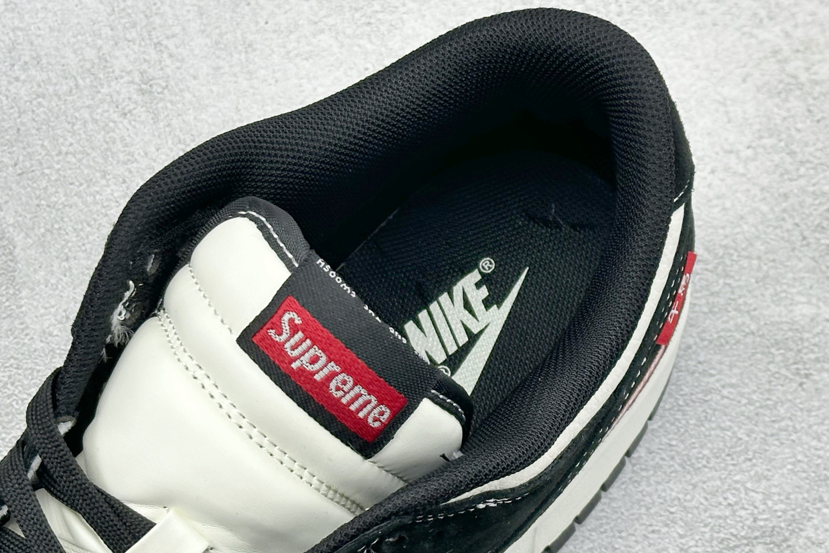 Nike Dunk Low Retro 马年限定 周年高端定制 低帮休闲板鞋 X25899-115-Chinese wholesaler seller Clothes Bags handbags wholesale Shoes High Quatity wholesaler seller Cheap Sneakers from China Factory Chinese suppliers china wholesale clothing wholesaler seller Nike Dunk Low Retro 马年限定 周年高端定制 低帮休闲板鞋 X25899-115